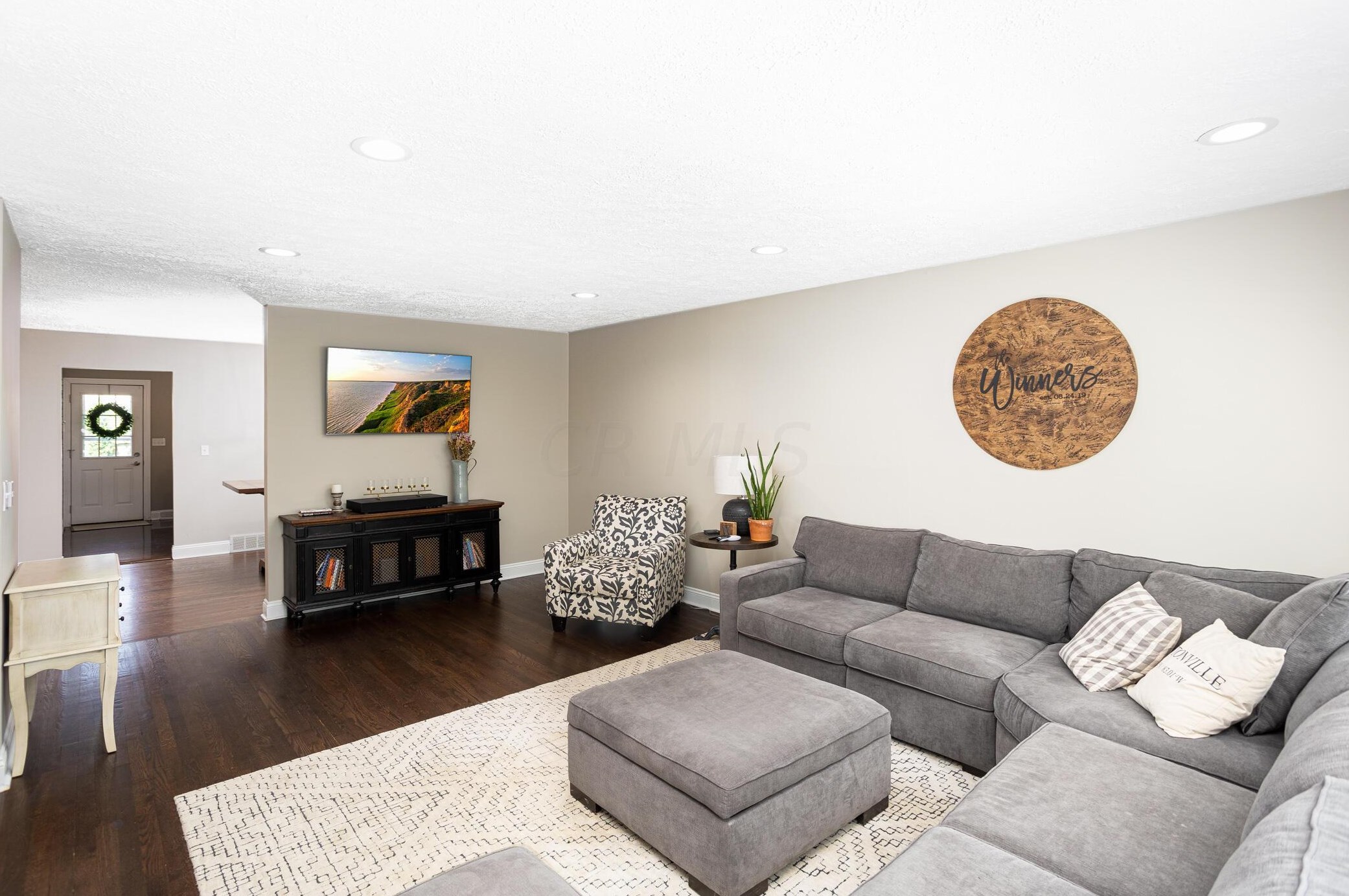 82 Richards Rd, Columbus OH 43214-3749 exterior