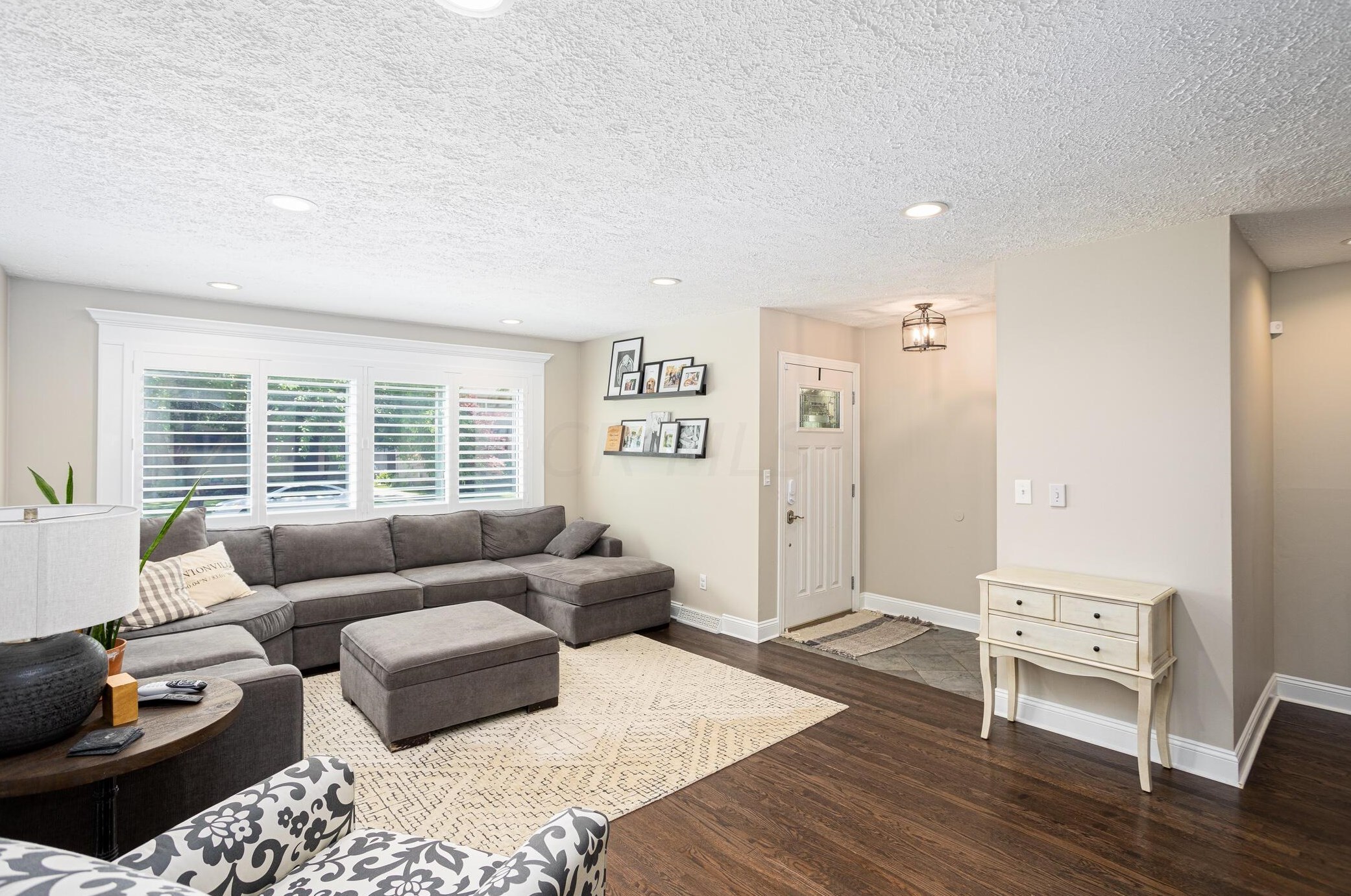 82 Richards Rd, Columbus OH 43214-3749 exterior