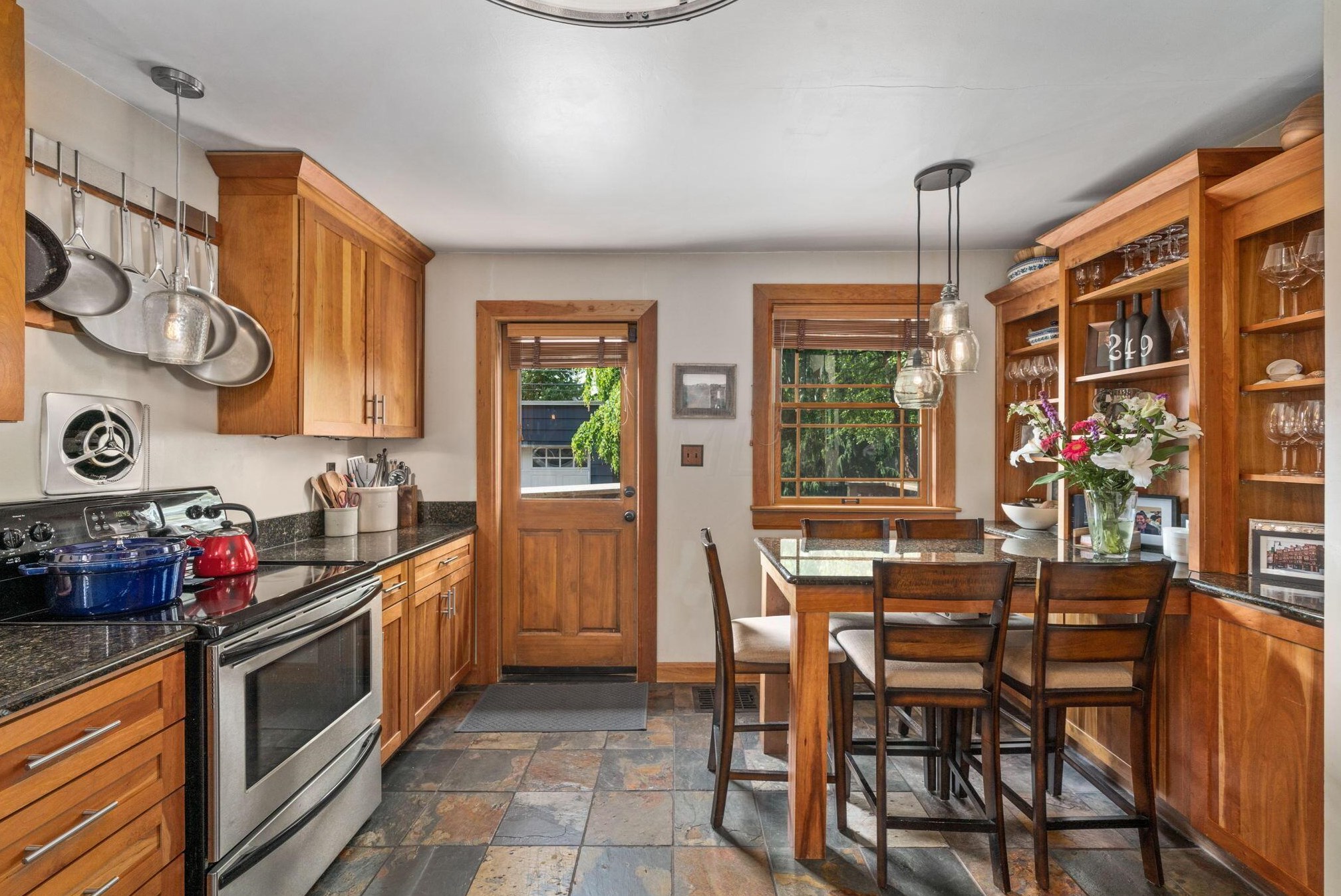 249 Blenheim Rd, Columbus OH 43214-3217 exterior