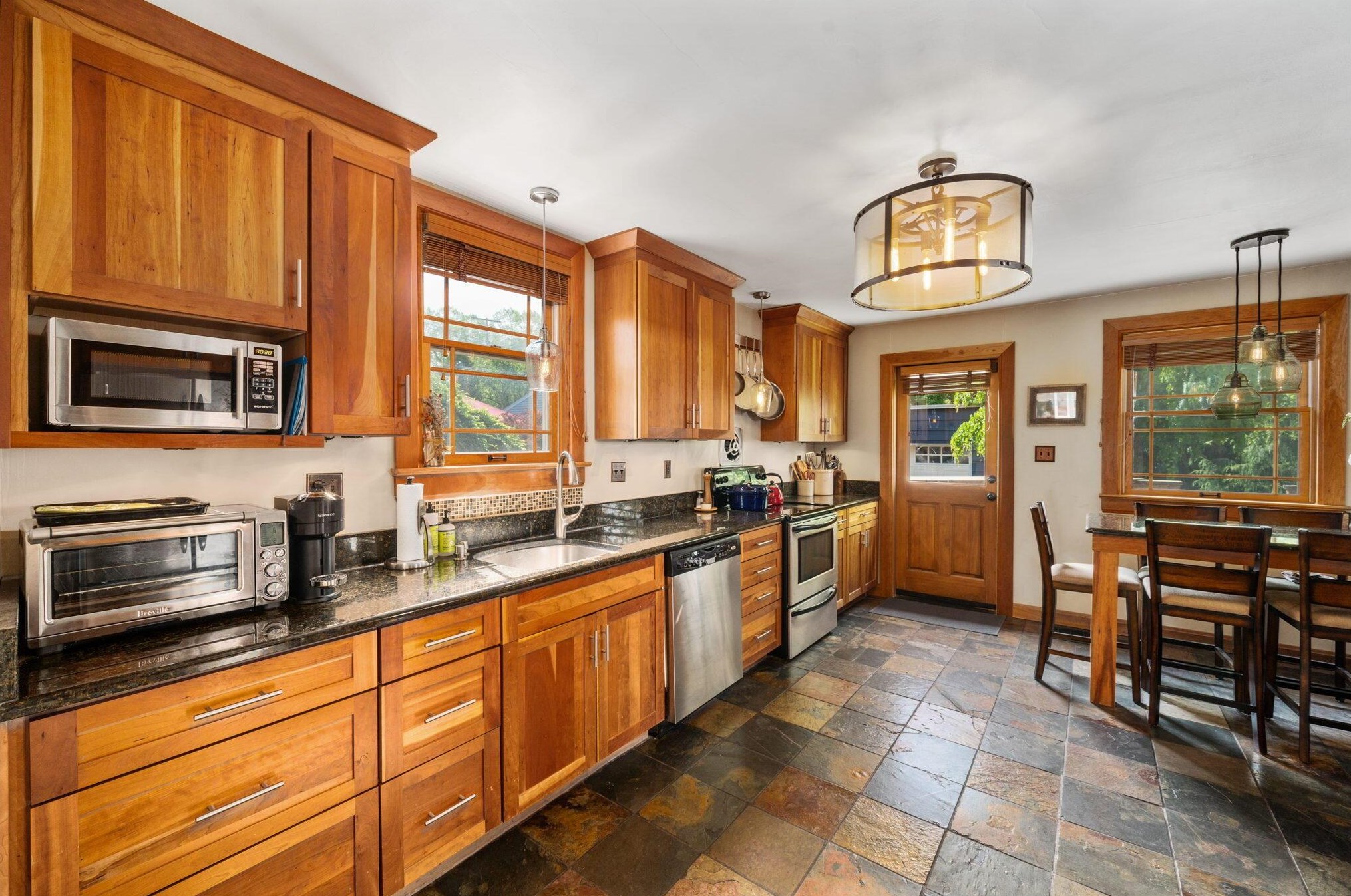 249 Blenheim Rd, Columbus OH 43214-3217 exterior