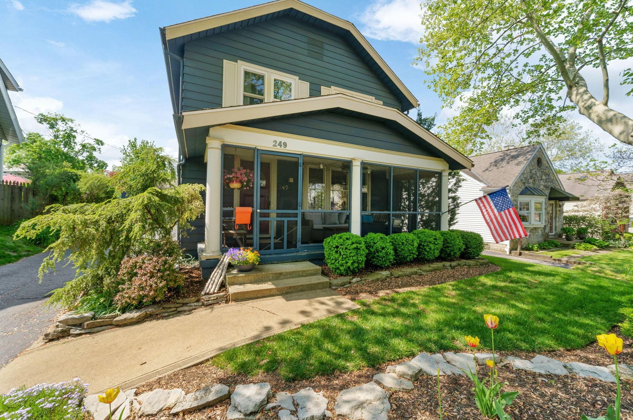 249 Blenheim Rd, Columbus OH 43214-3217 exterior