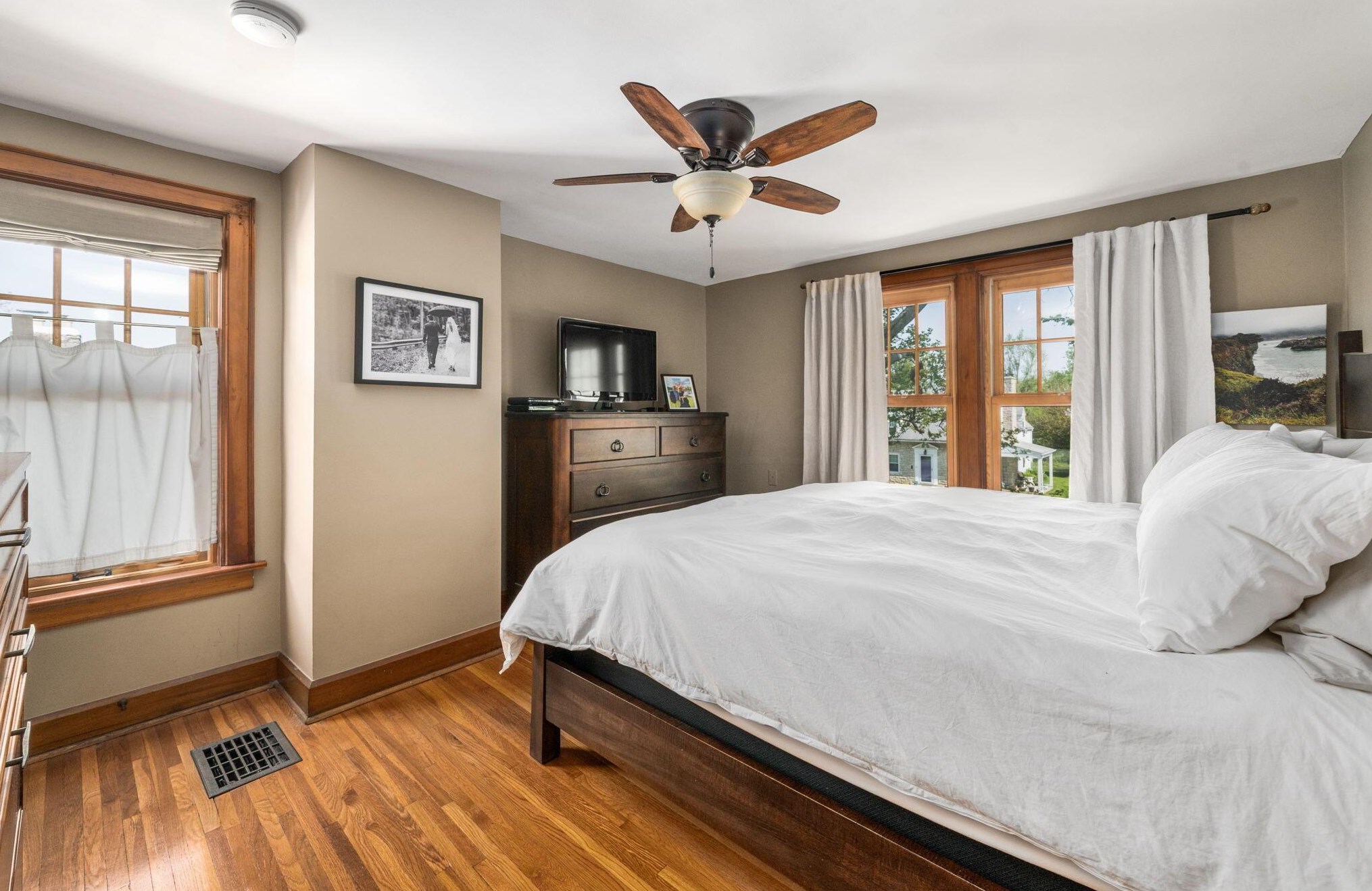 249 Blenheim Rd, Columbus OH 43214-3217 exterior