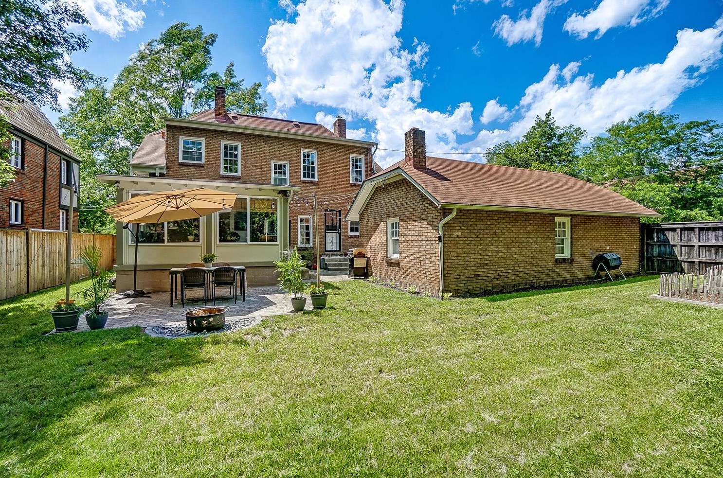 1885 Bryden Rd, Columbus OH 43205-2259 exterior