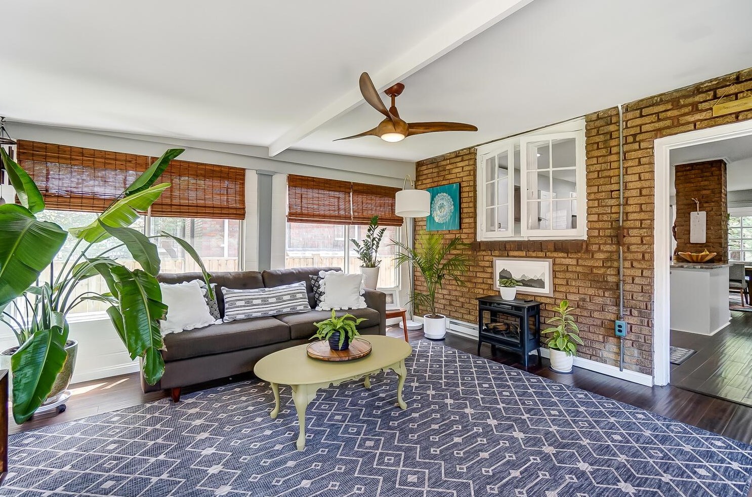 1885 Bryden Rd, Columbus OH 43205-2259 exterior