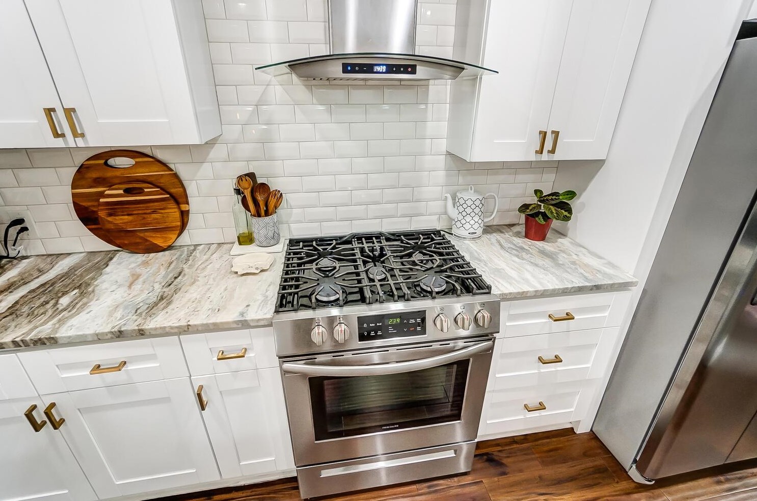 1885 Bryden Rd, Columbus OH 43205-2259 exterior