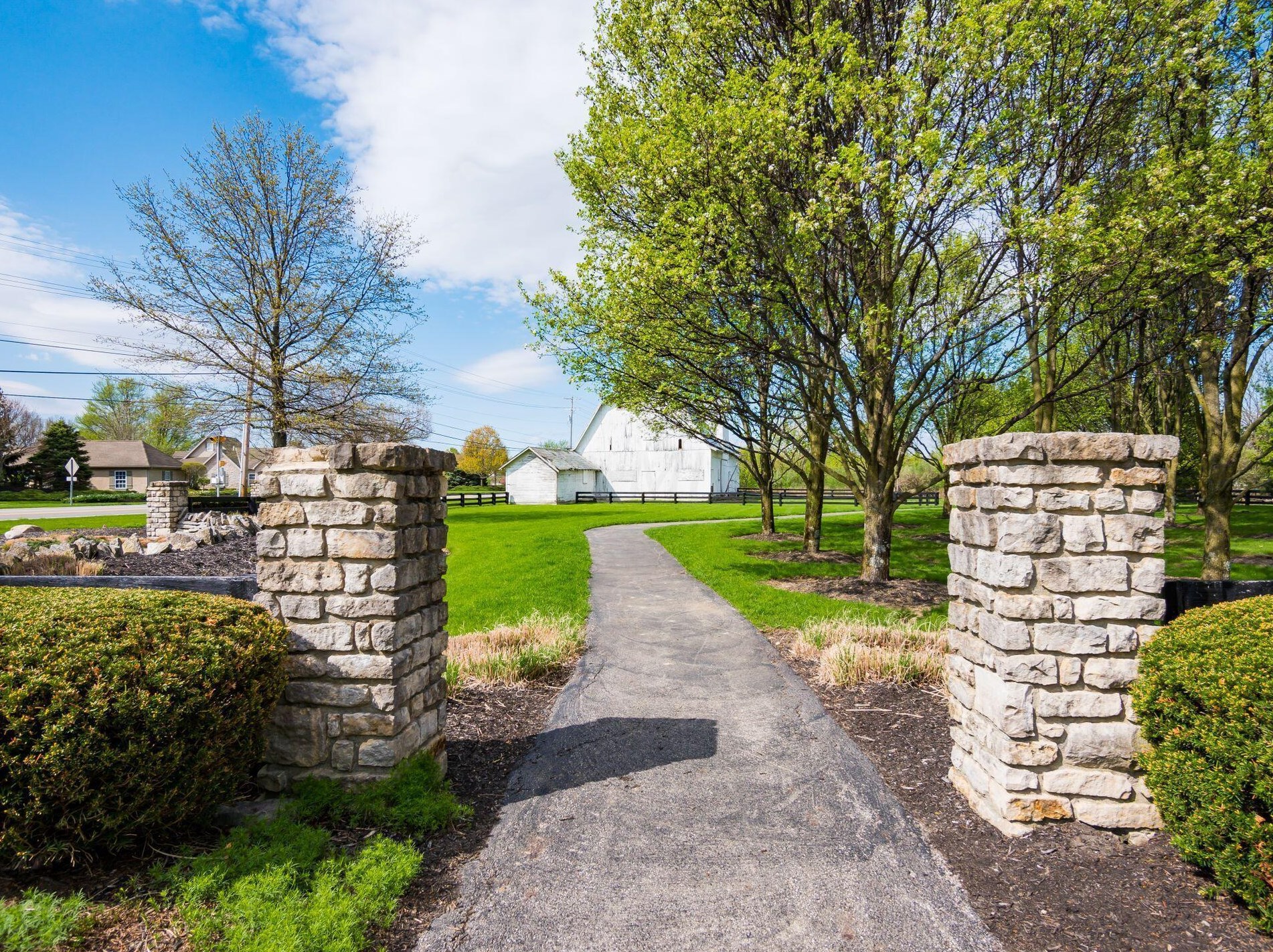 5411 Covington Mdw Dr, Westerville OH  43082-8366 exterior