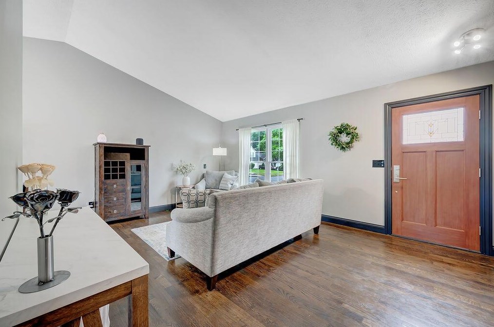 4234 Portobello Dr, Columbus OH 43230-5439 exterior