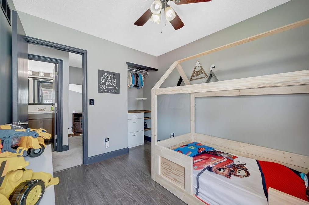 4234 Portobello Dr, Columbus OH 43230-5439 exterior