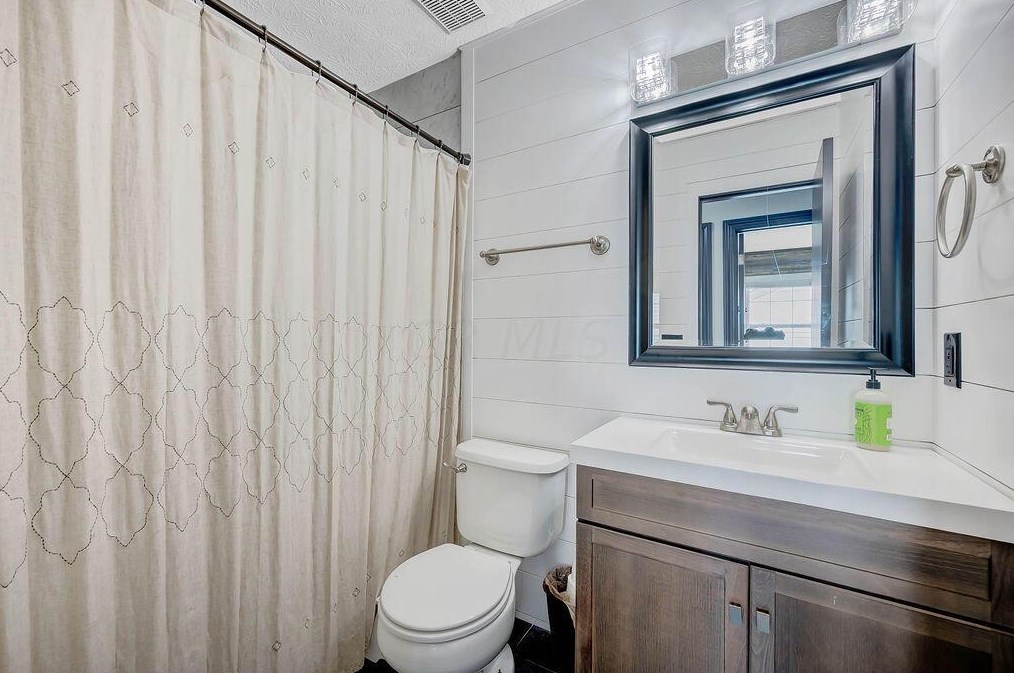 4234 Portobello Dr, Columbus OH 43230-5439 exterior