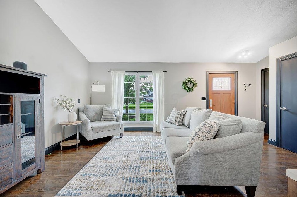 4234 Portobello Dr, Columbus OH 43230-5439 exterior