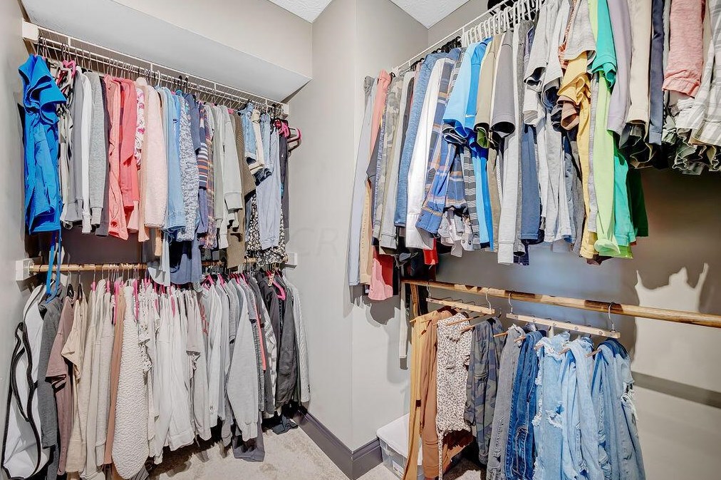 4234 Portobello Dr, Columbus OH 43230-5439 exterior