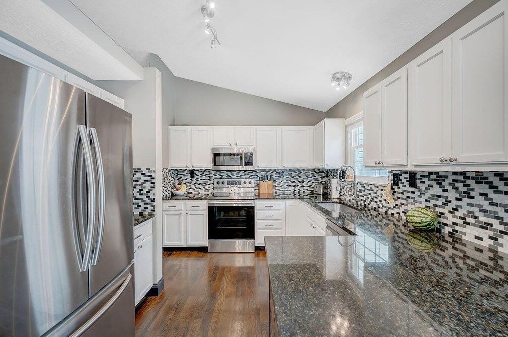 4234 Portobello Dr, Columbus OH 43230-5439 exterior