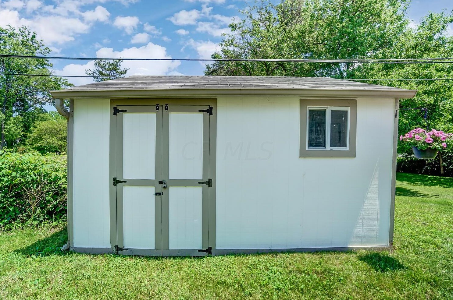 4290 Marland Dr, Columbus OH 43224-1901 exterior