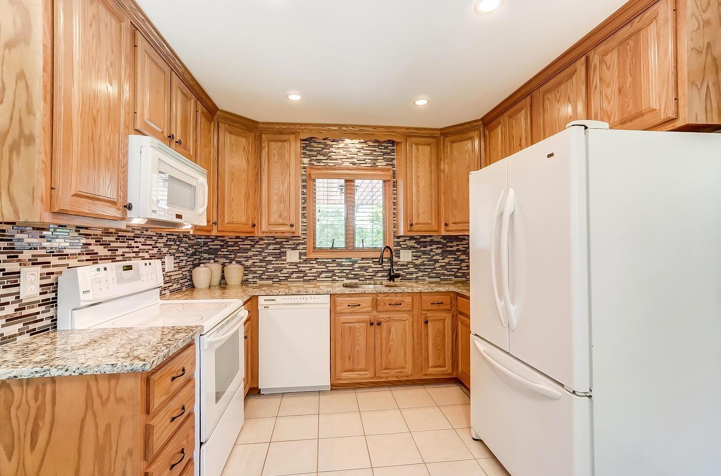 4290 Marland Dr, Columbus OH 43224-1901 exterior