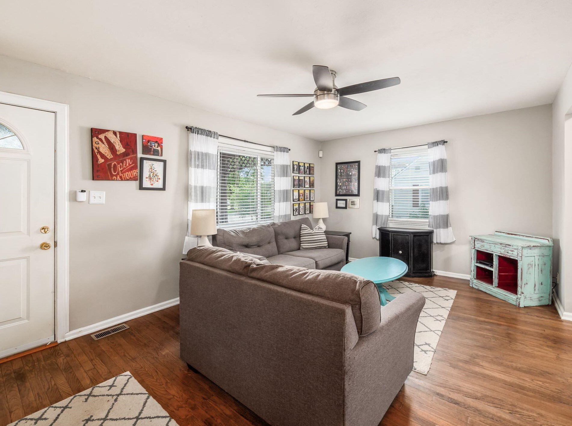 3251 Osceola Dr, Columbus OH 43224-4077 exterior