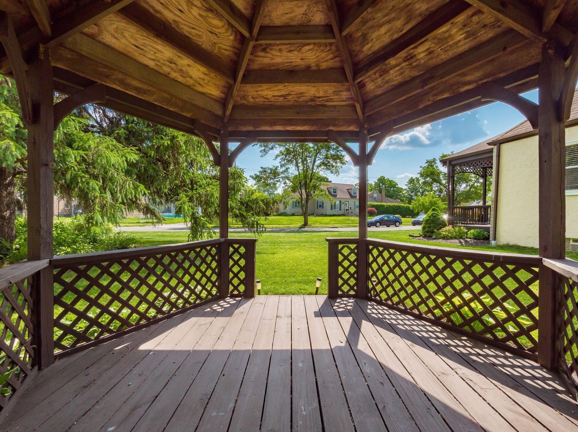 3251 Osceola Dr, Columbus OH 43224-4077 exterior