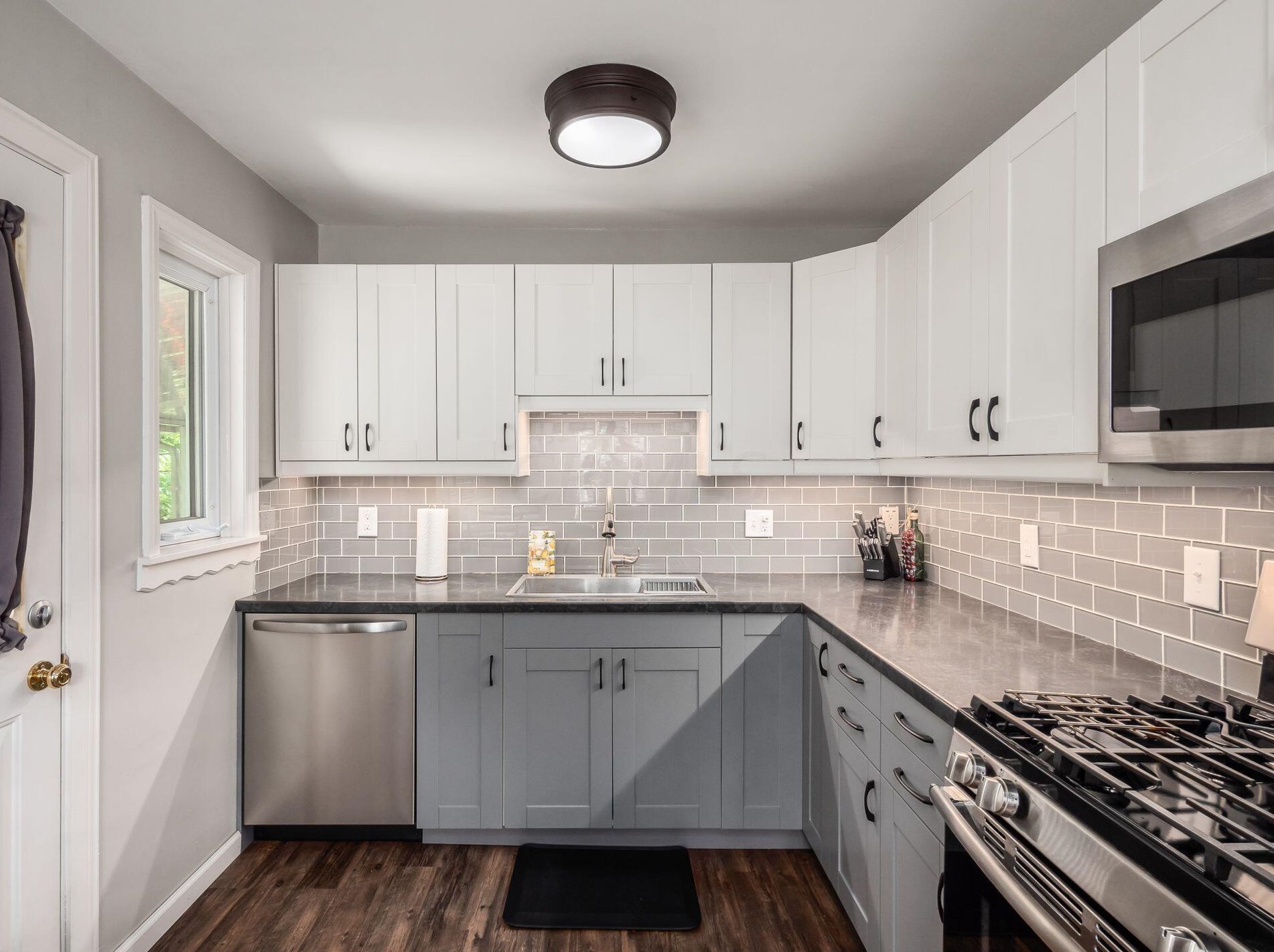 3251 Osceola Dr, Columbus OH 43224-4077 exterior