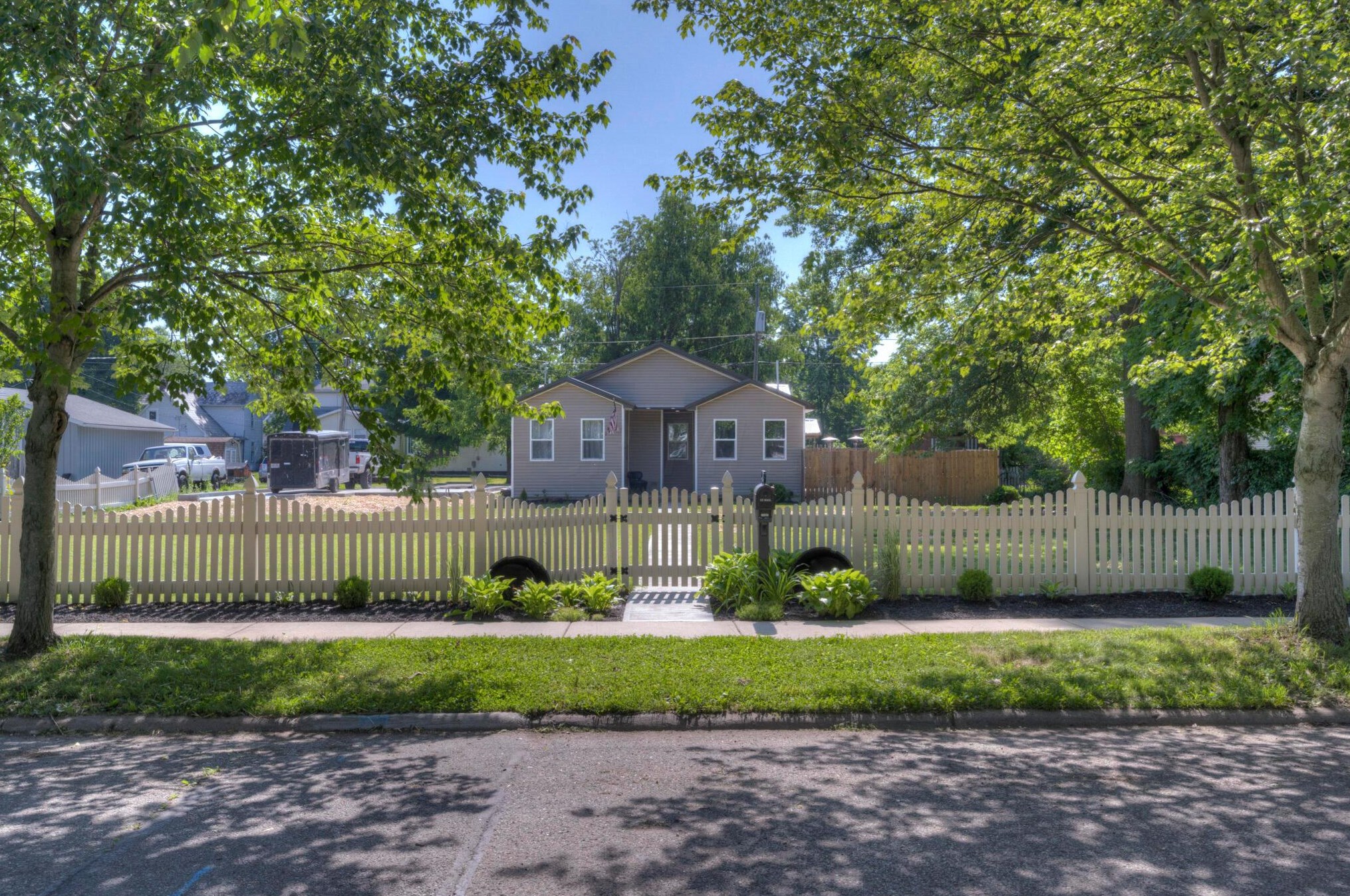 312 Oak St, Hide Away Hills OH  43107-1038 exterior