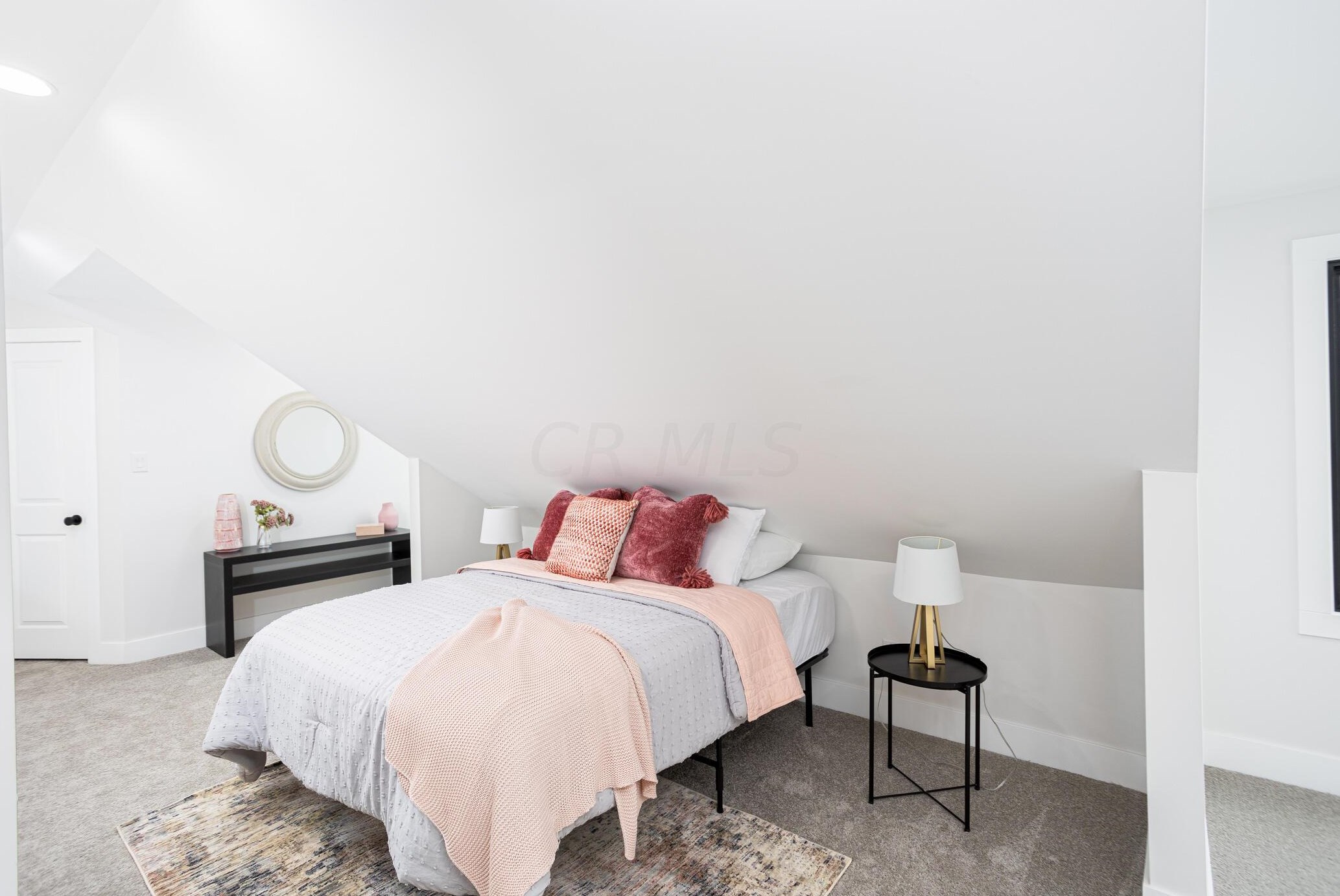 251 Miami Ave, Columbus OH 43203-1866 exterior