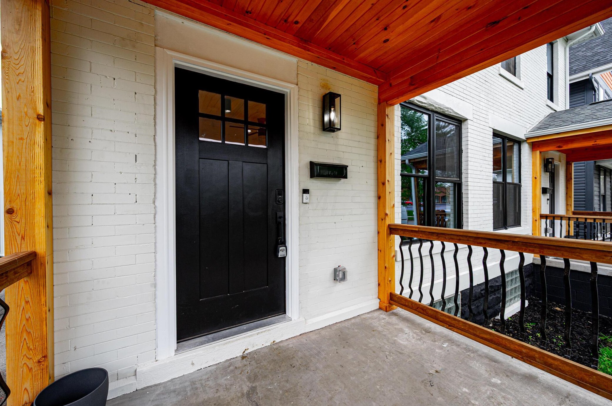 251 Miami Ave, Columbus OH 43203-1866 exterior