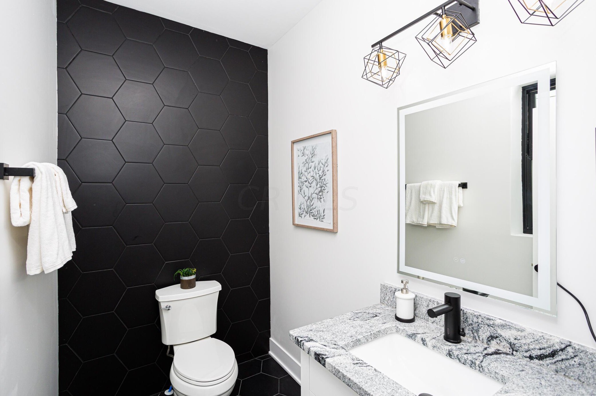 251 Miami Ave, Columbus OH 43203-1866 exterior