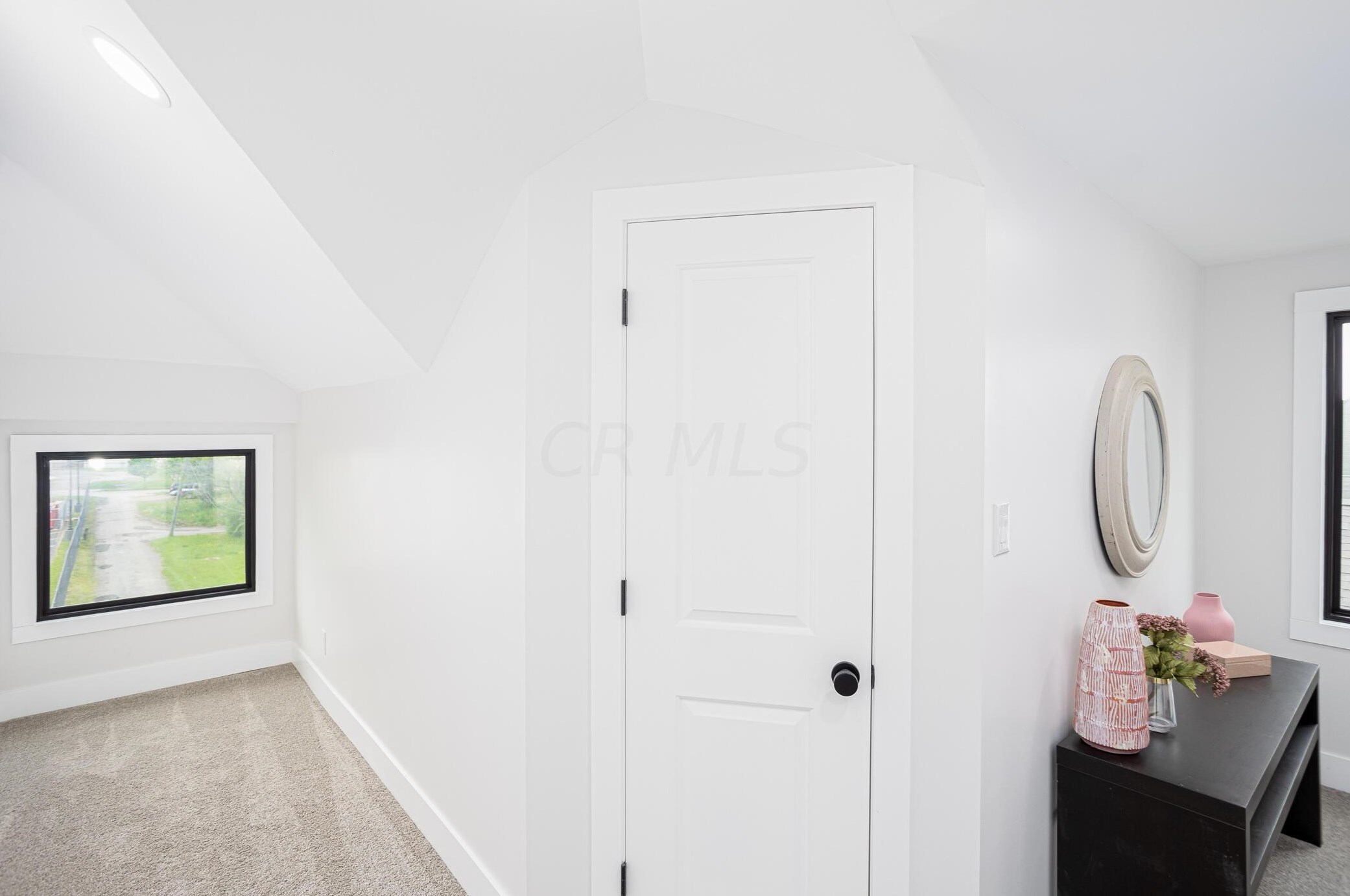 251 Miami Ave, Columbus OH 43203-1866 exterior