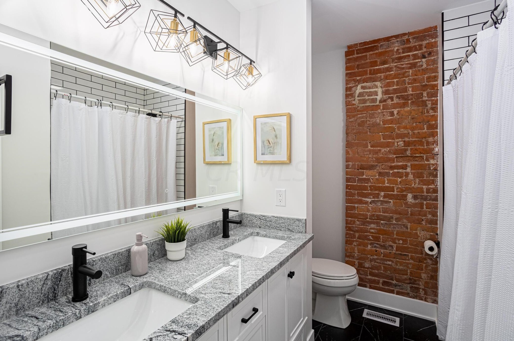 251 Miami Ave, Columbus OH 43203-1866 exterior