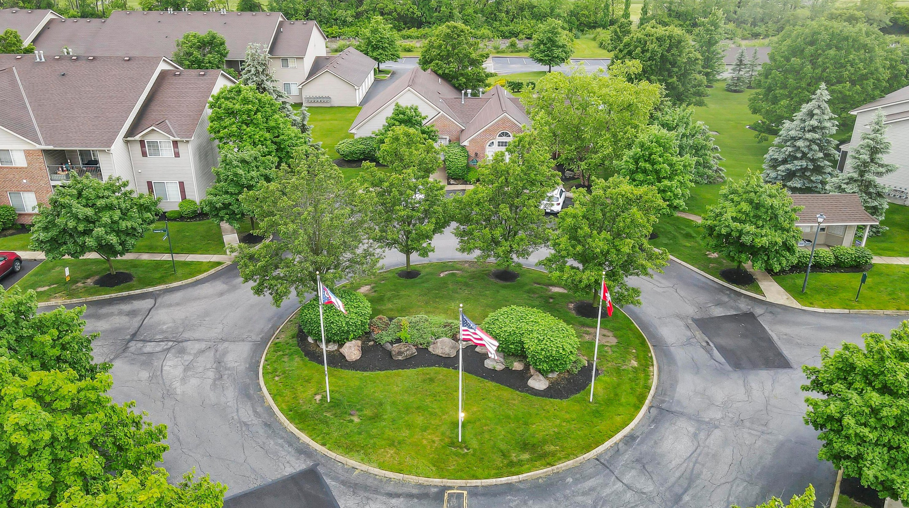 1959 Fortstone Ln, Columbus OH exterior