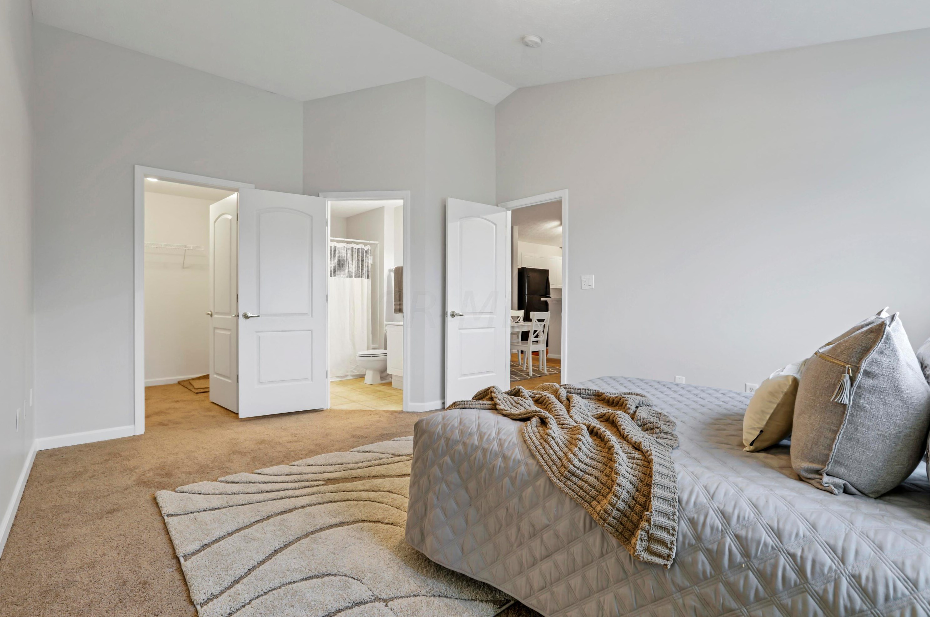 1959 Fortstone Ln, Columbus OH exterior