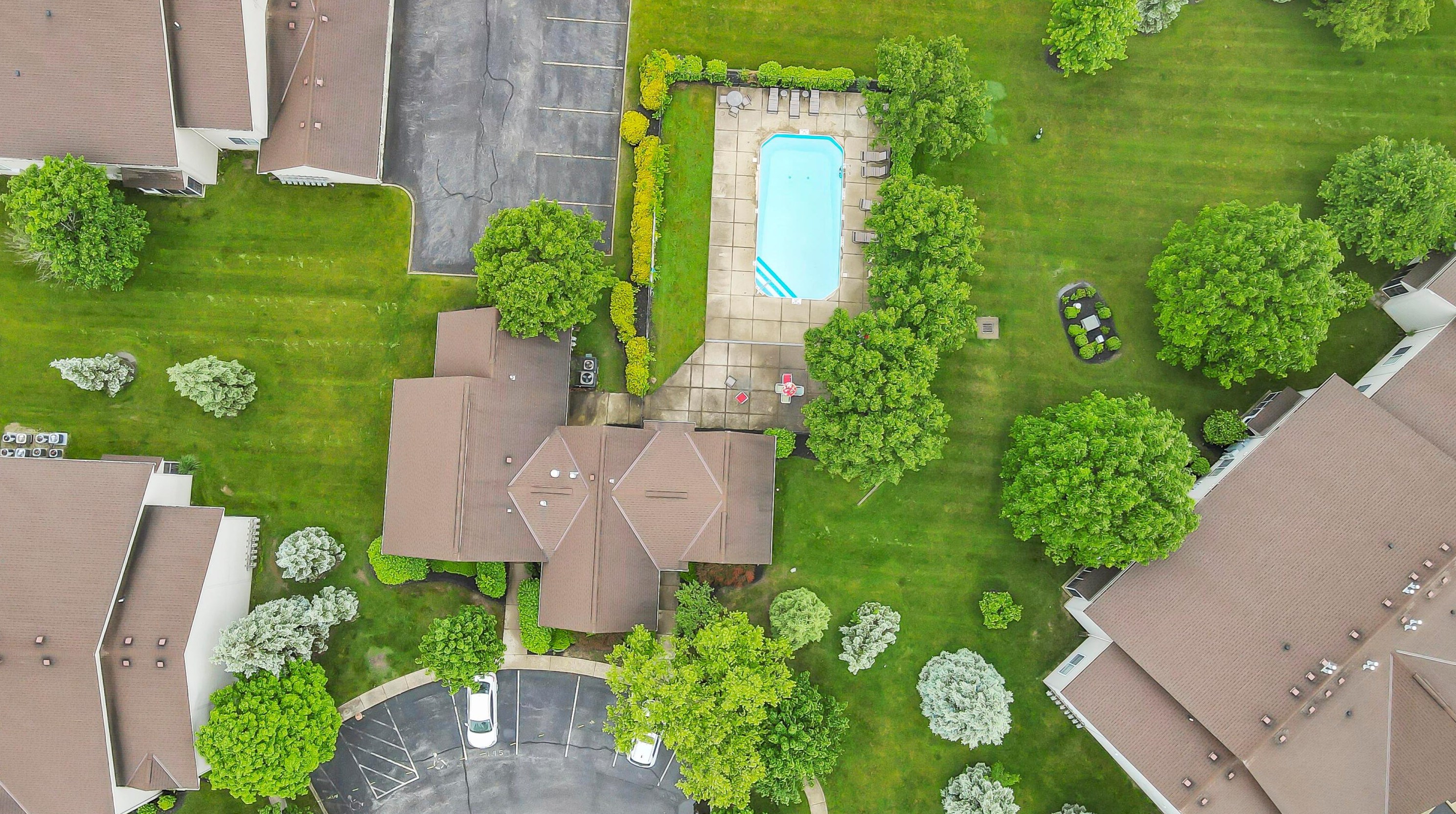 1959 Fortstone Ln, Columbus OH exterior