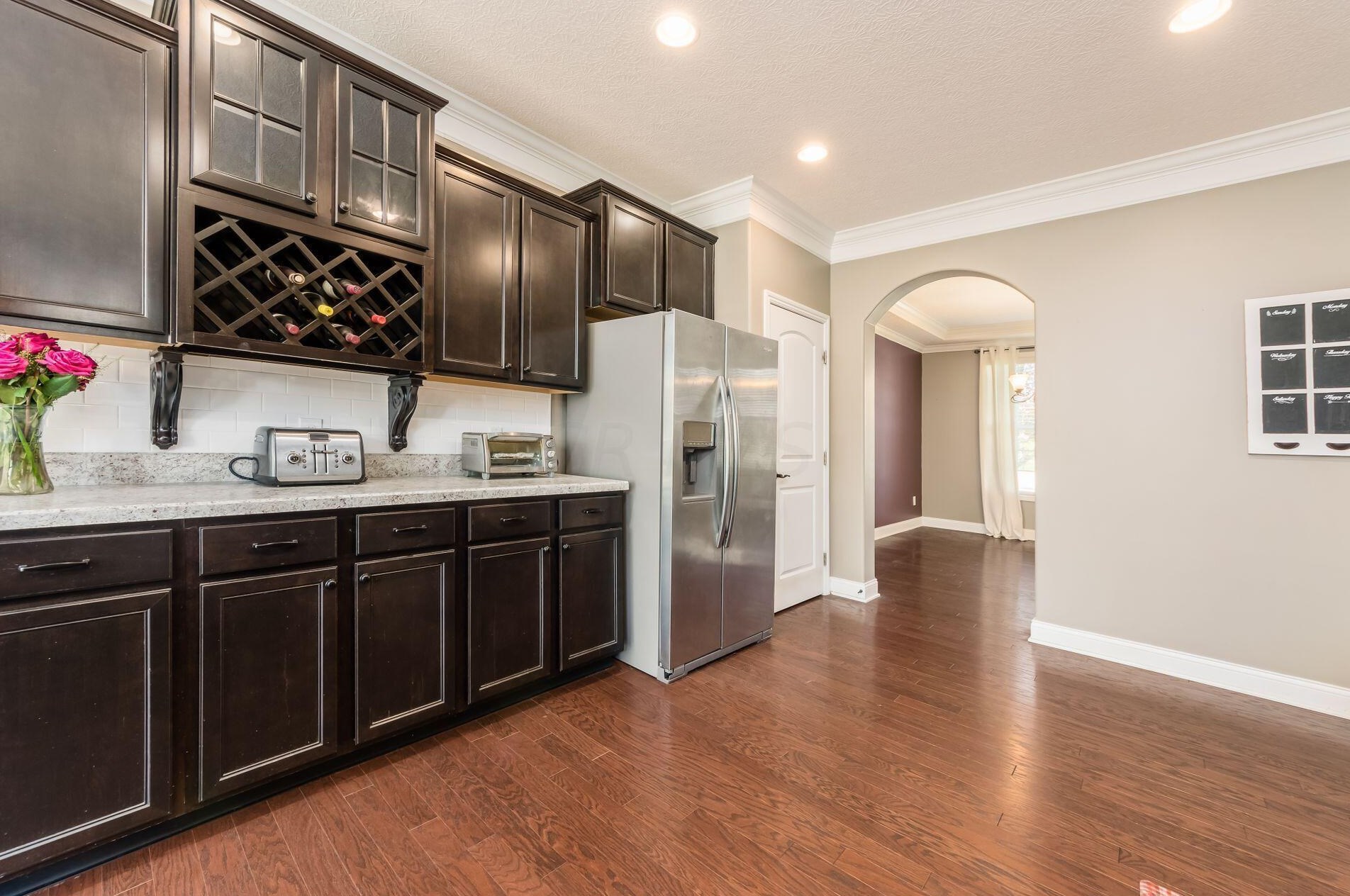 6061 Baumeister Dr, Hilliard OH 43026-6703 exterior