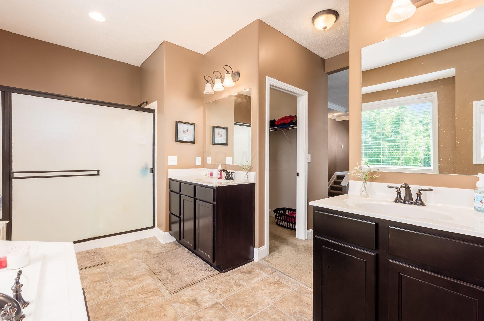 6061 Baumeister Dr, Hilliard OH 43026-6703 exterior