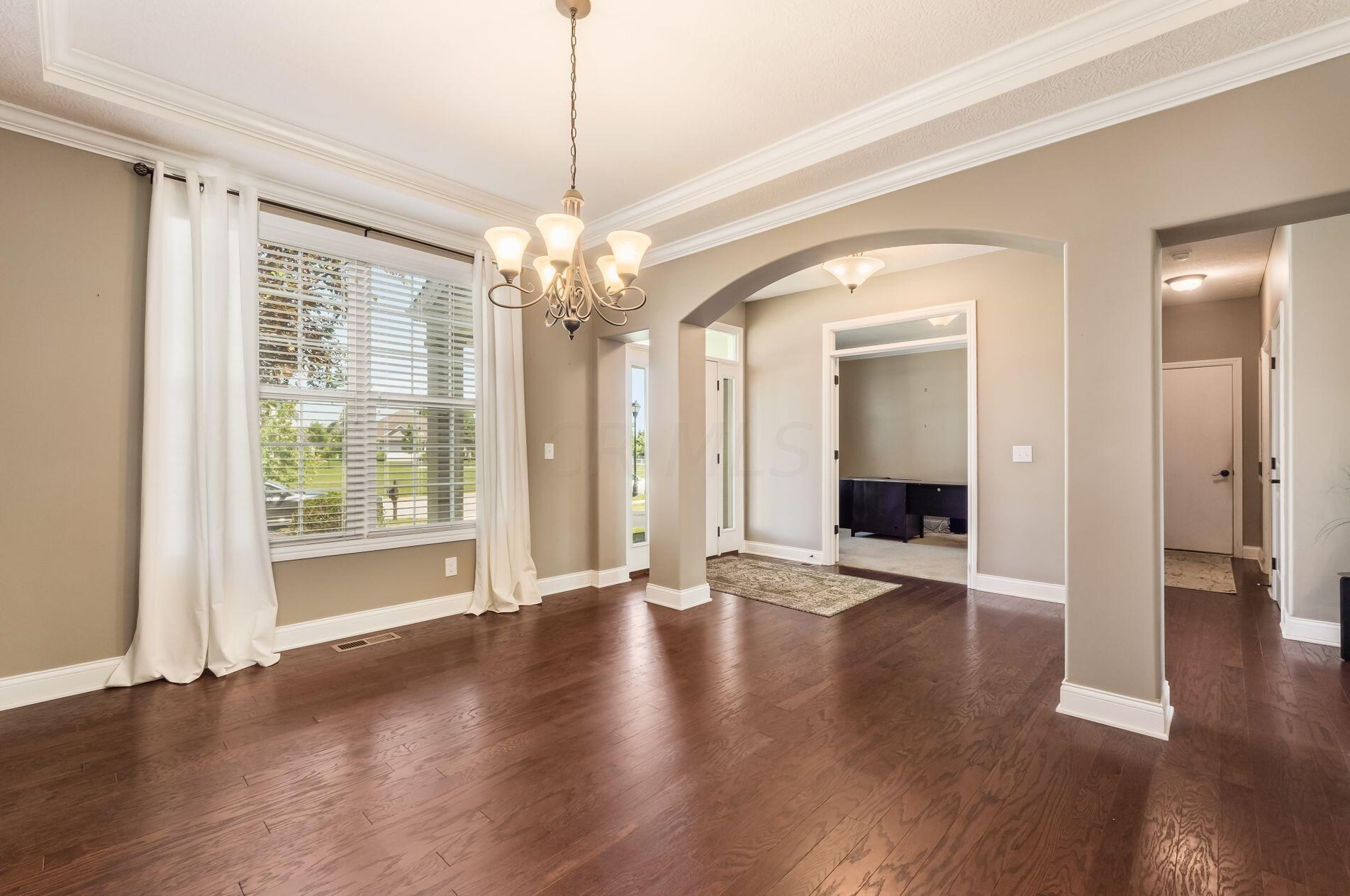 6061 Baumeister Dr, Hilliard OH 43026-6703 exterior