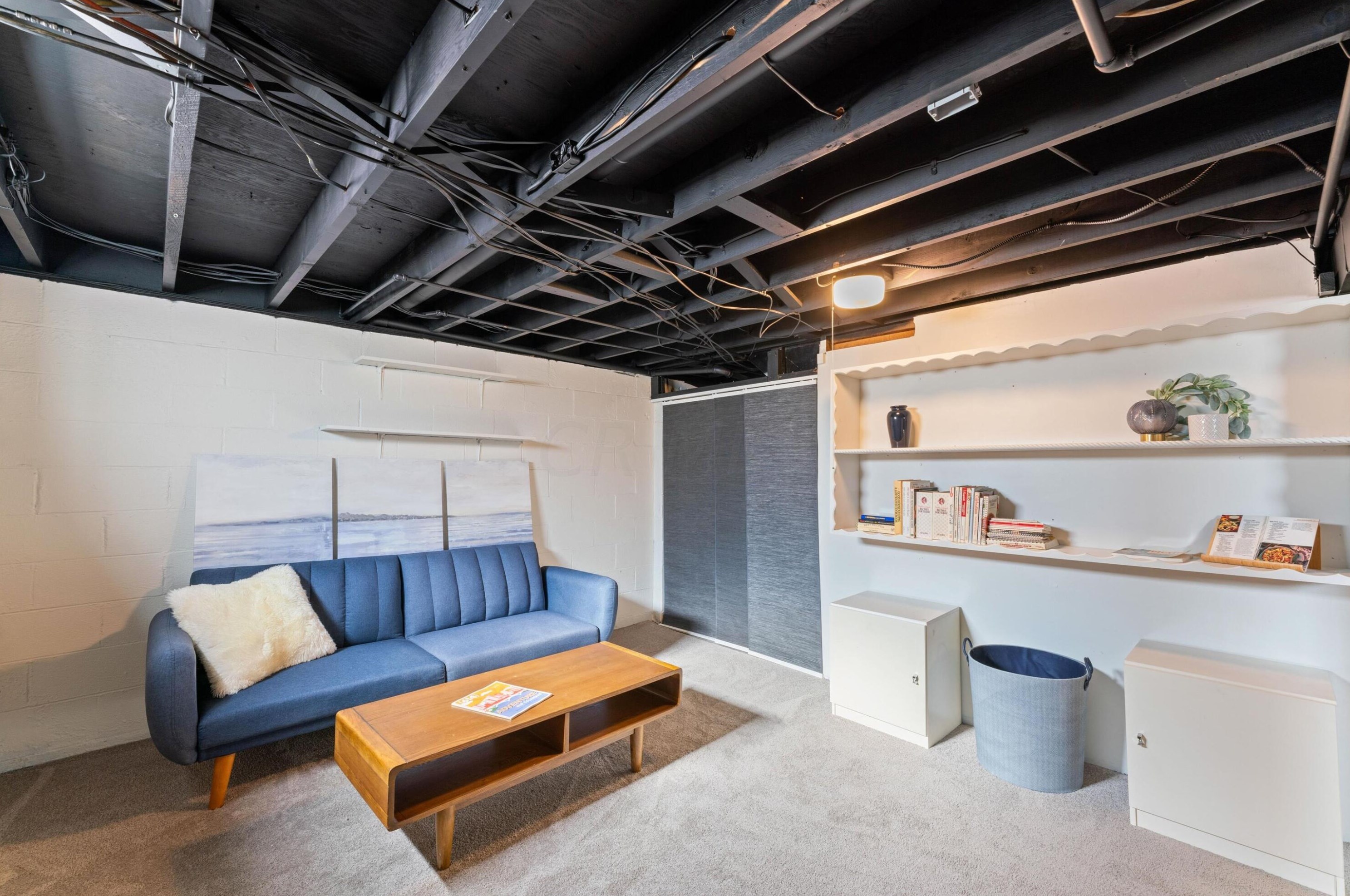 1061 Strimple Ave, Columbus OH 43229-5046 exterior