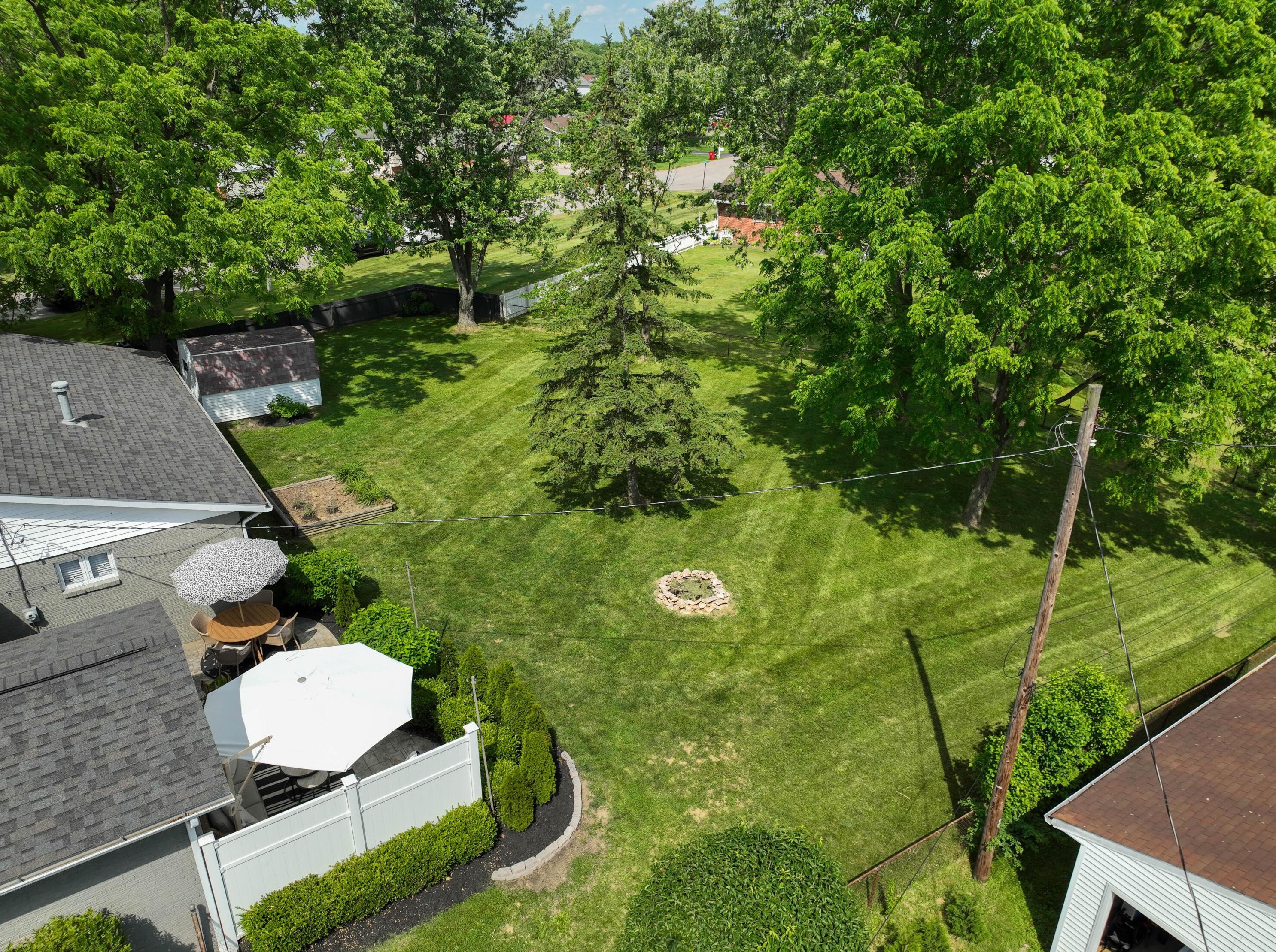 1470 Demorest Rd, Columbus OH 43204-1241 exterior