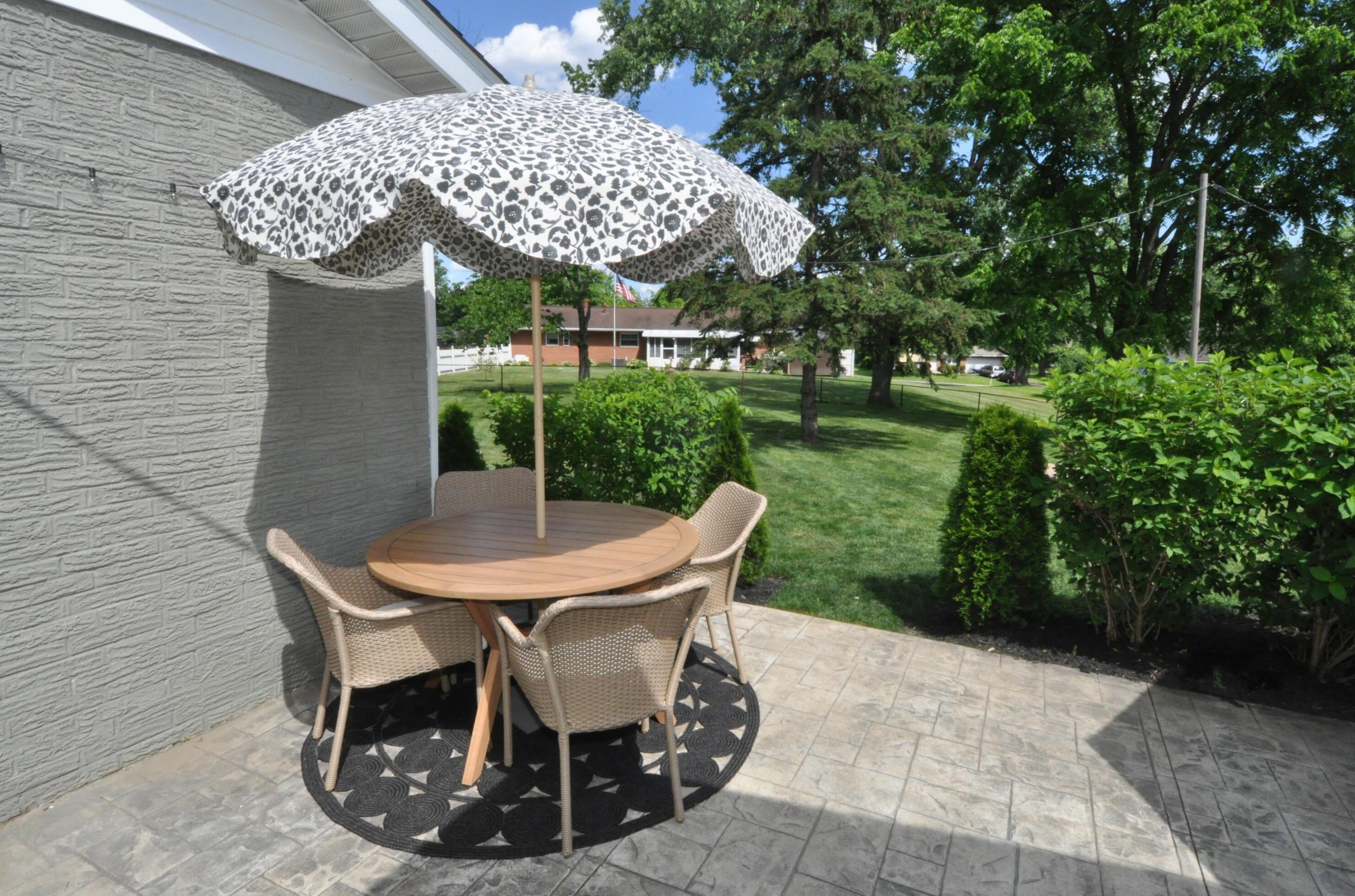 1470 Demorest Rd, Columbus OH 43204-1241 exterior