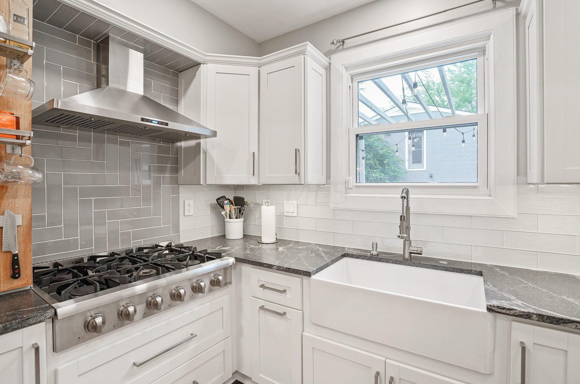 90 Gates St, Columbus OH 43206-3621 exterior