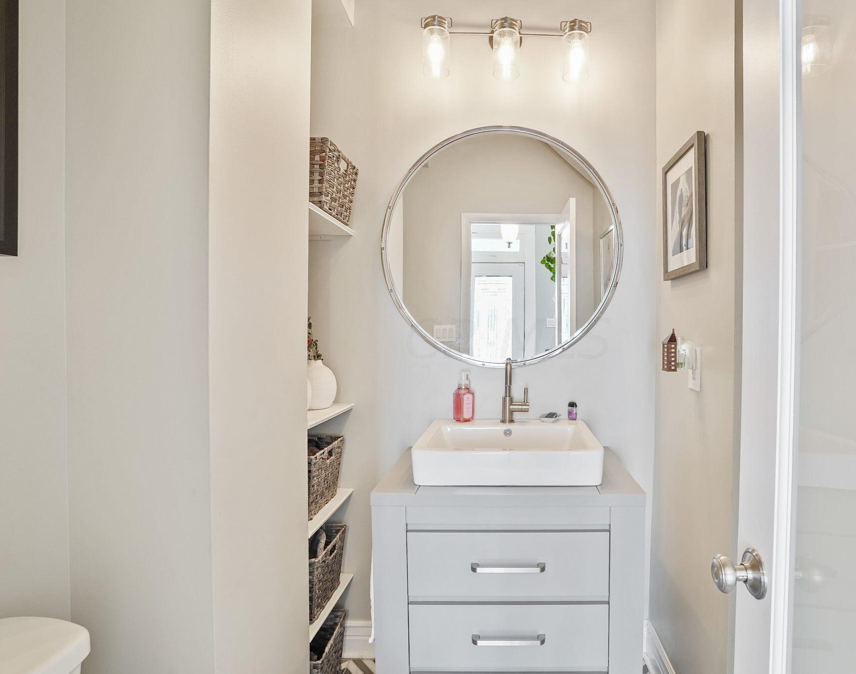 90 Gates St, Columbus OH 43206-3621 exterior