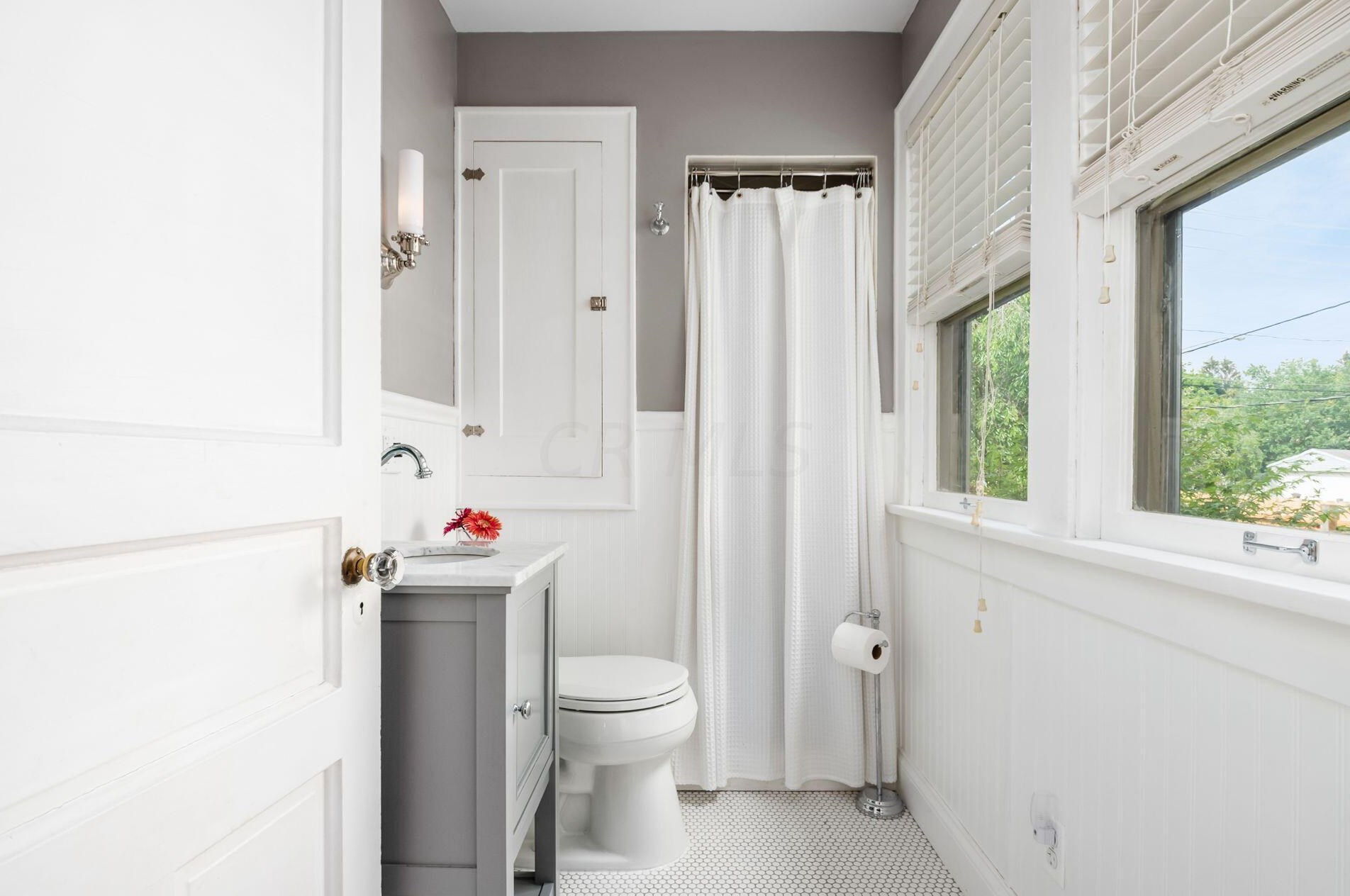 532 Milford Ave, Columbus OH 43202-1370 exterior