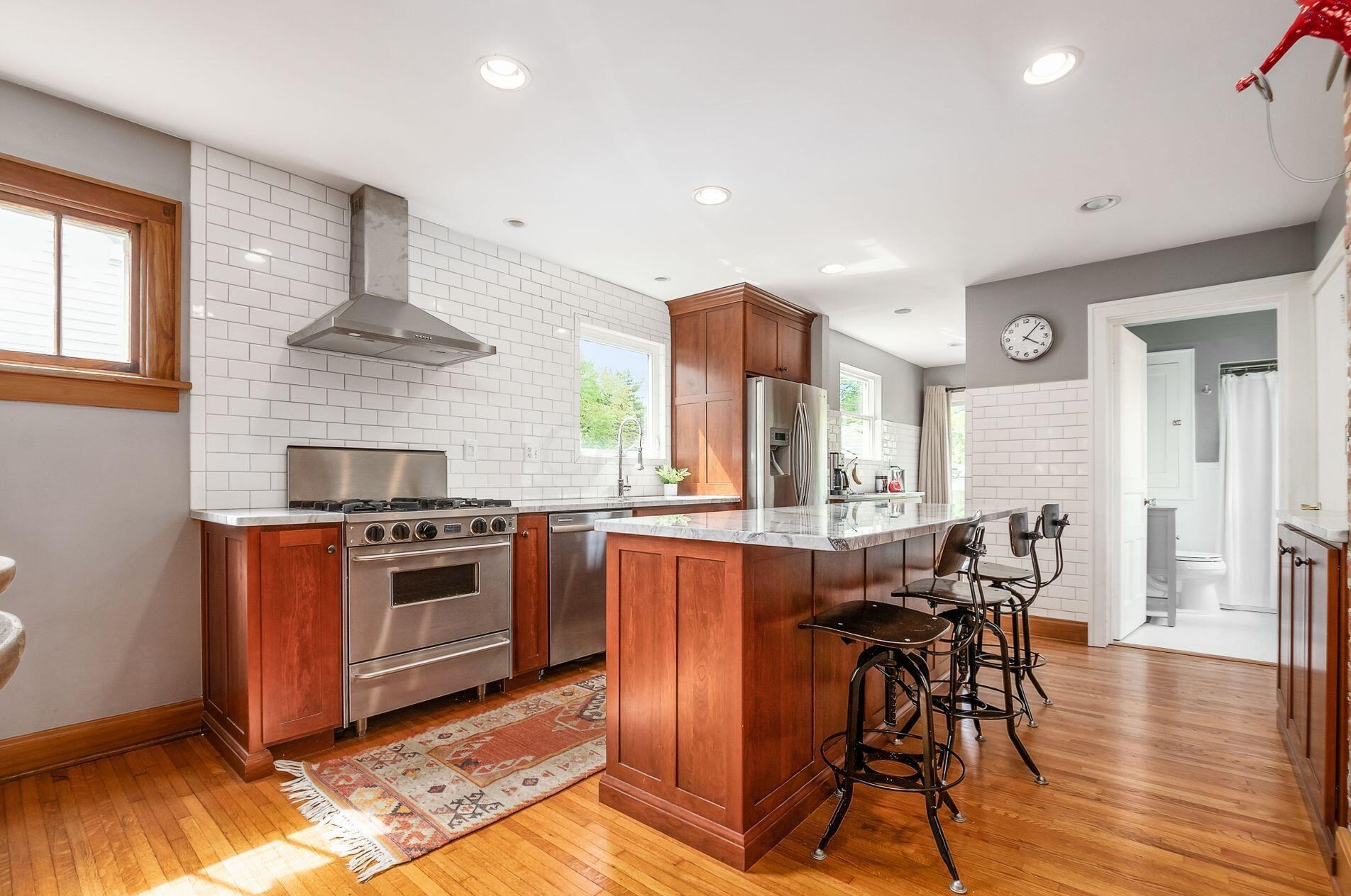 532 Milford Ave, Columbus OH 43202-1370 exterior