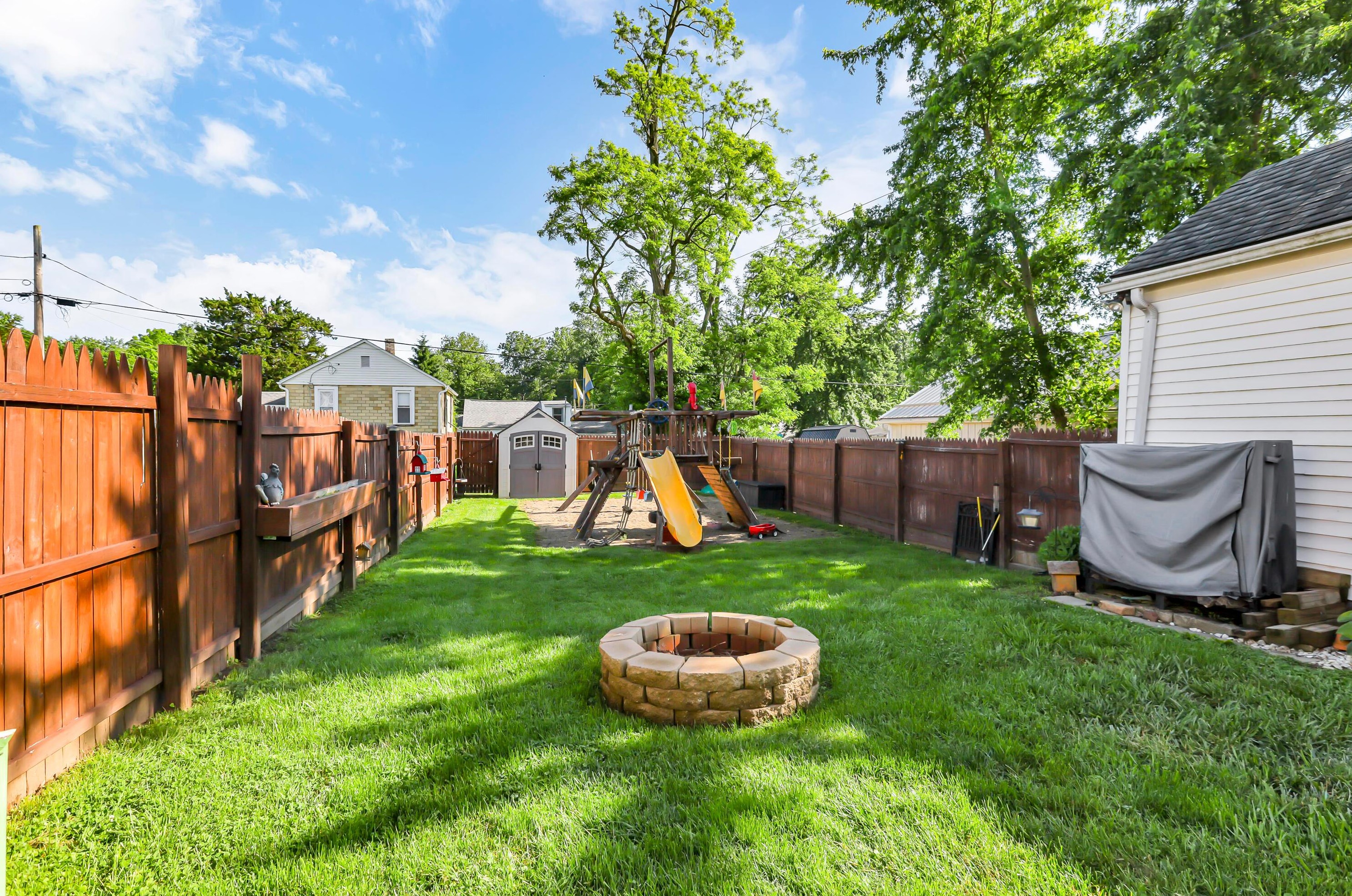 1407 Wheeling St, Lancaster OH 43130-3708 exterior