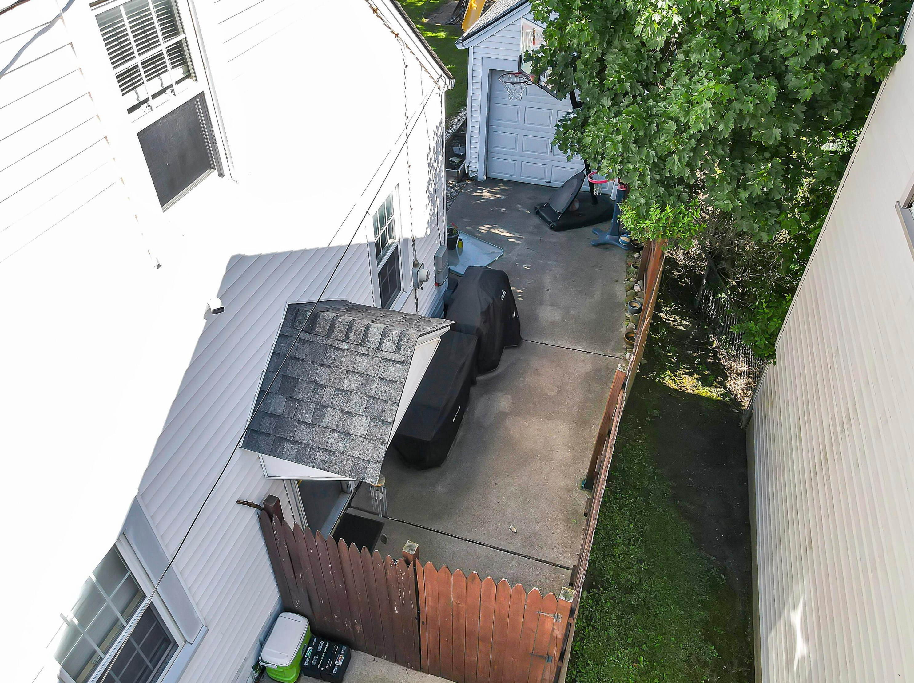 1407 Wheeling St, Lancaster OH 43130-3708 exterior