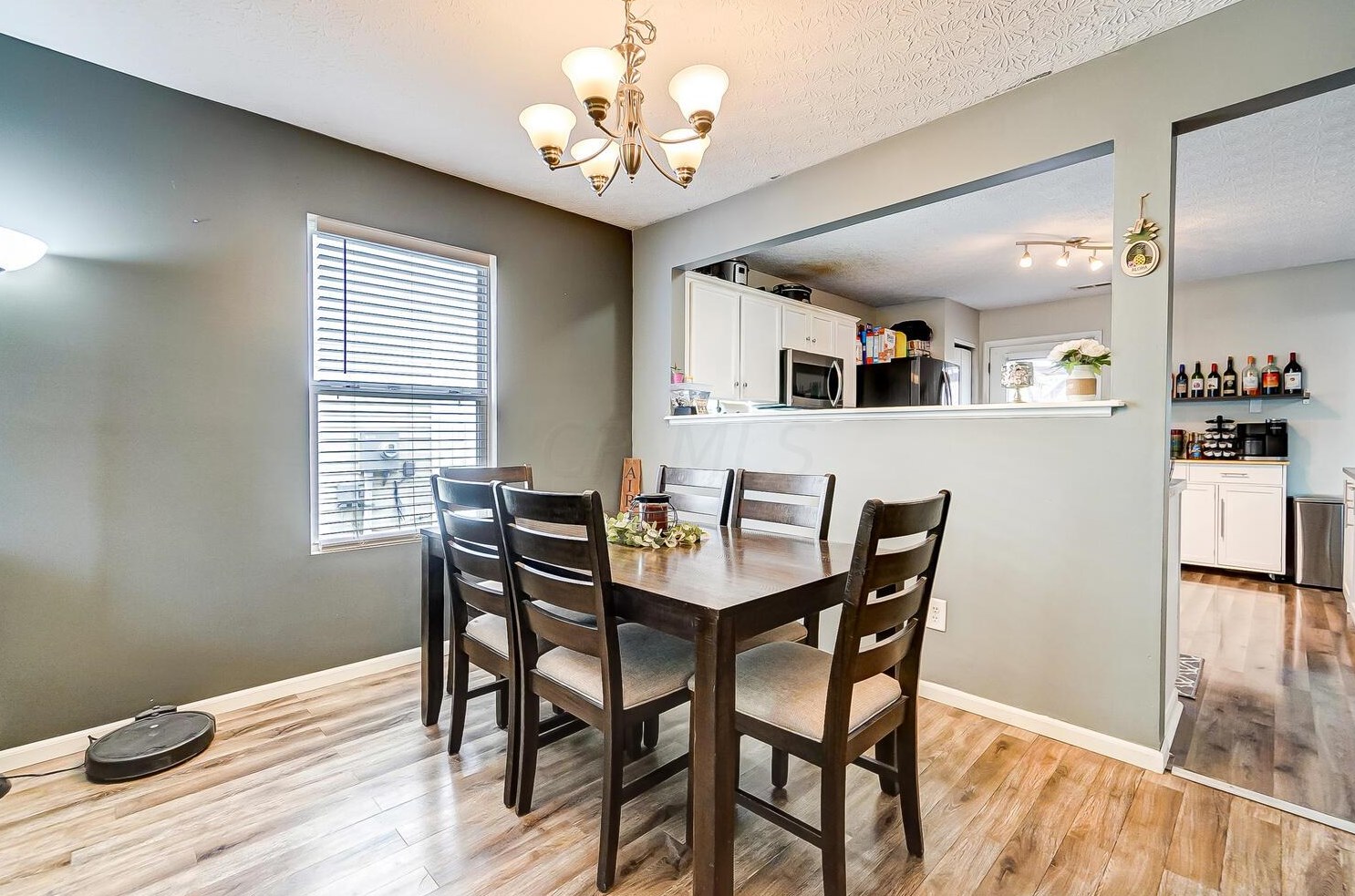 4671 Galecrest Dr, Columbus OH 43207-8761 exterior