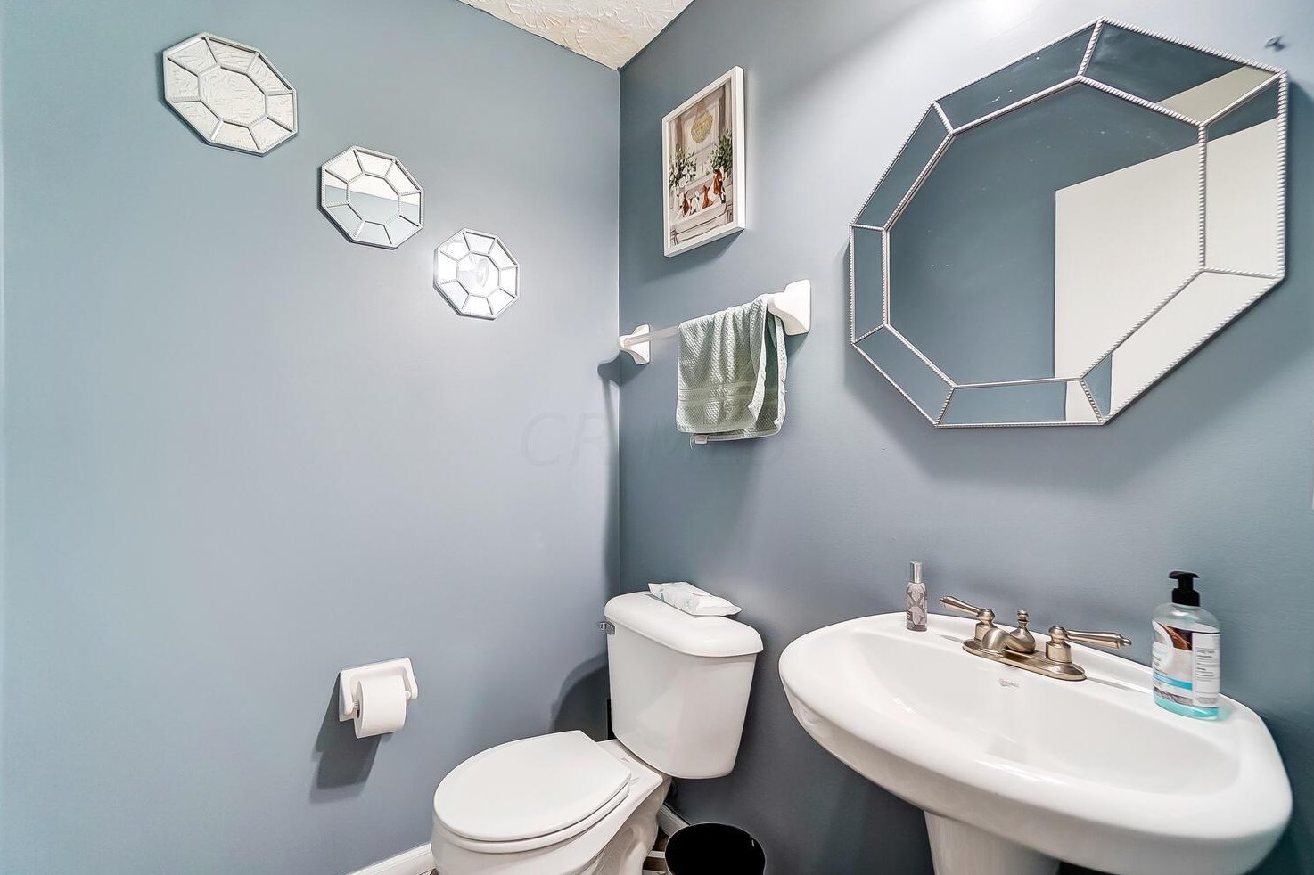 4671 Galecrest Dr, Columbus OH 43207-8761 exterior