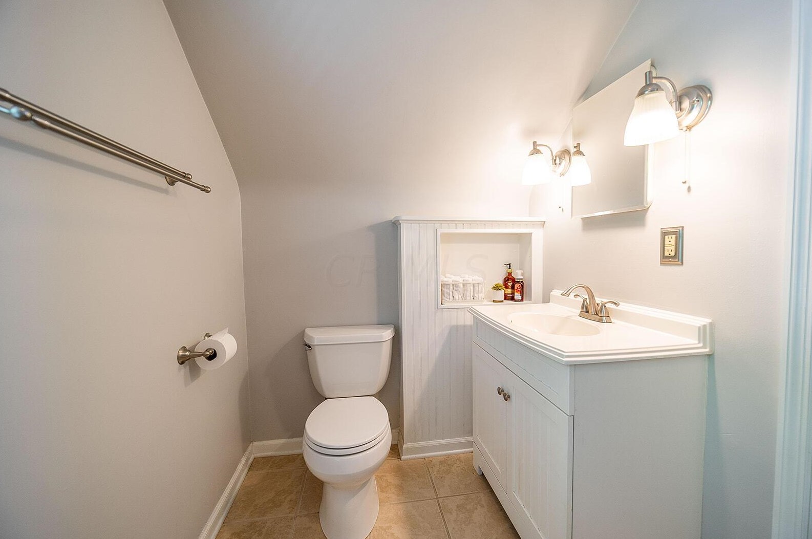 1933 Zollinger Rd, Columbus OH 43221-1953 exterior