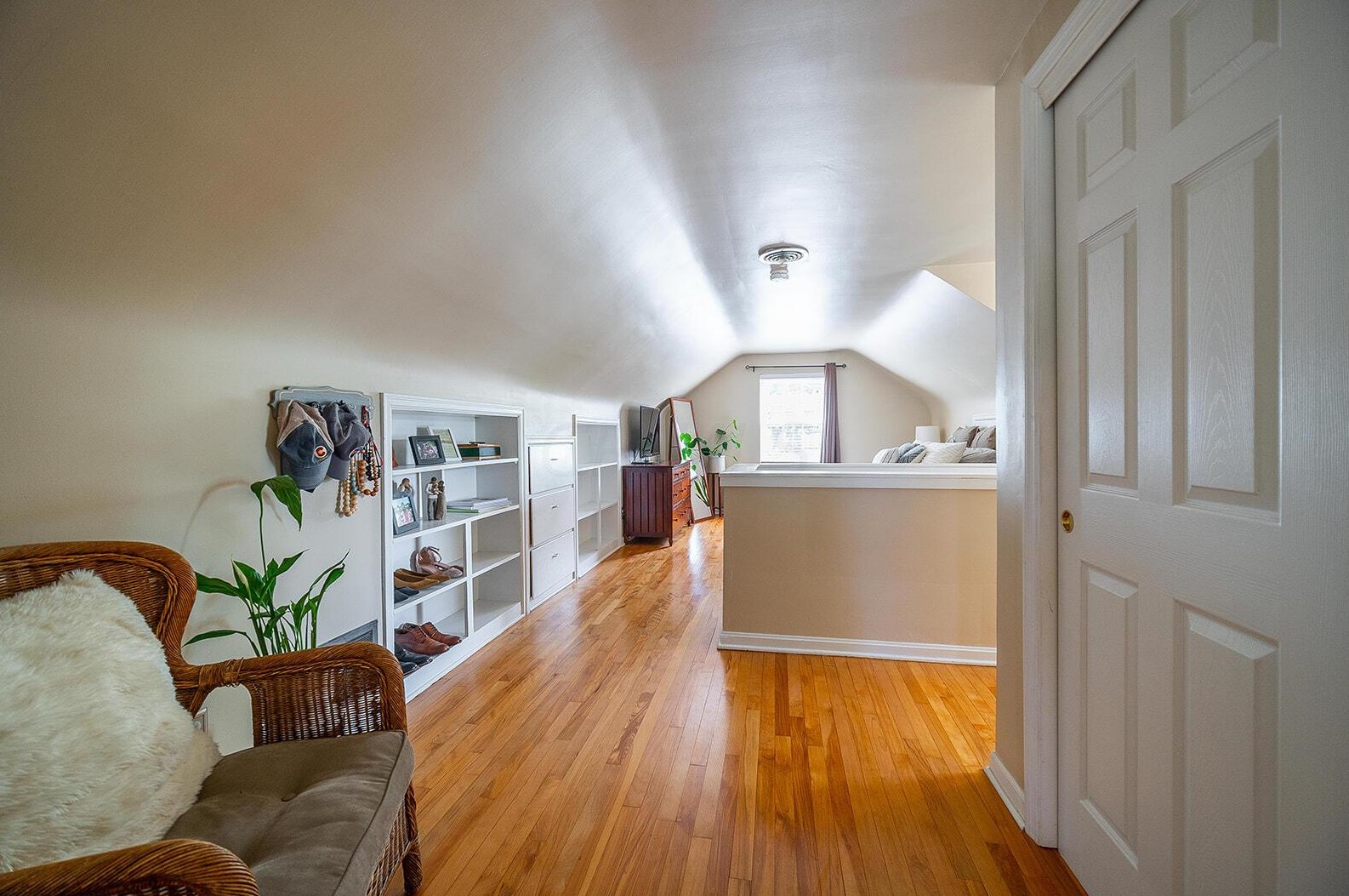 1933 Zollinger Rd, Columbus OH 43221-1953 exterior