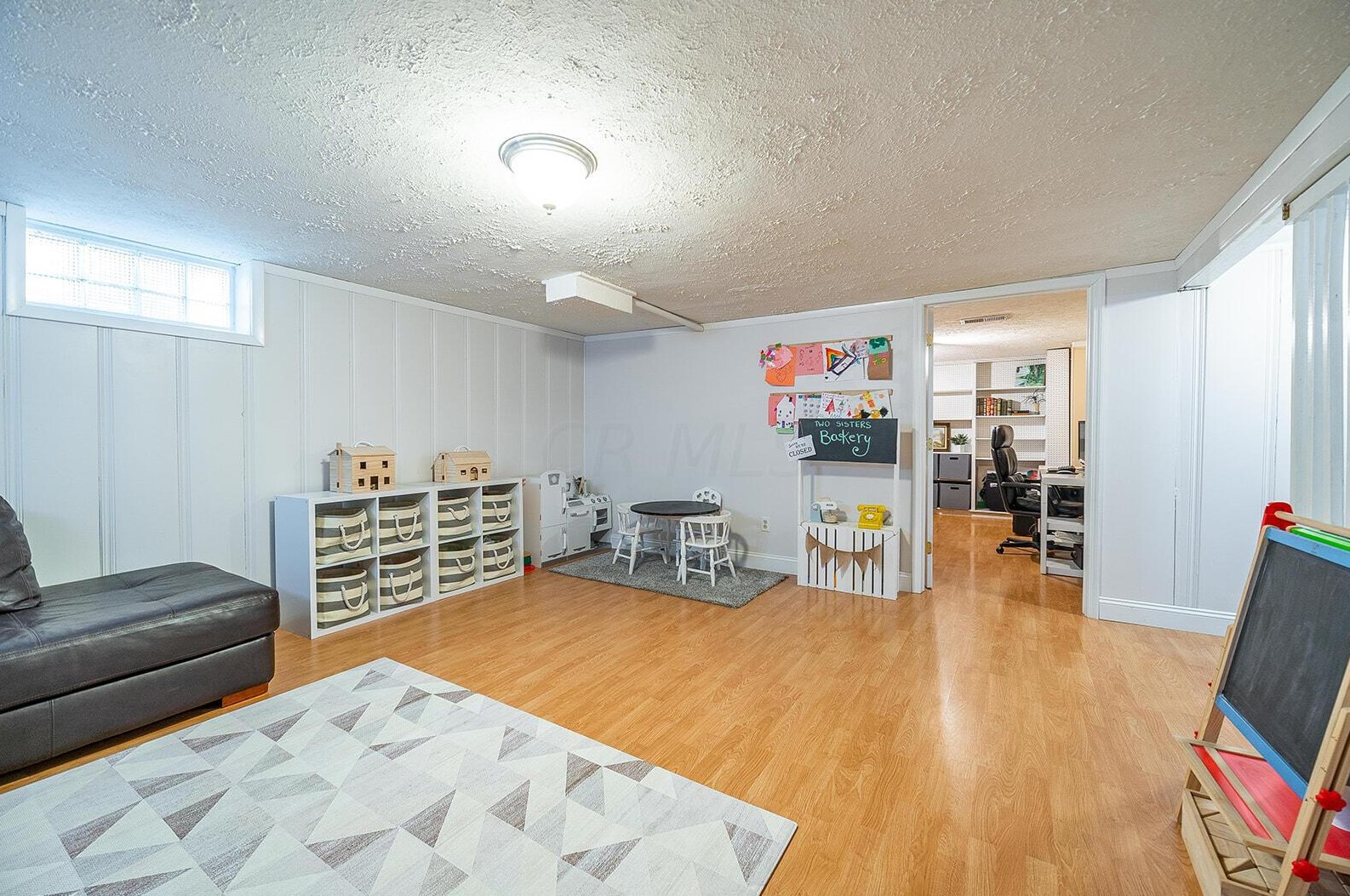 1933 Zollinger Rd, Columbus OH 43221-1953 exterior