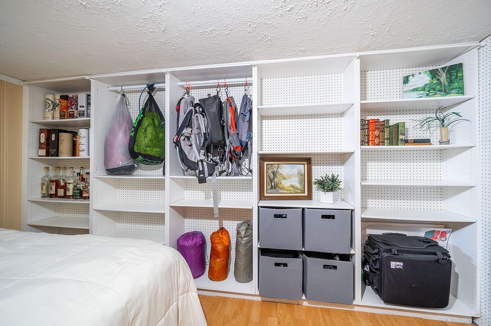 1933 Zollinger Rd, Columbus OH 43221-1953 exterior