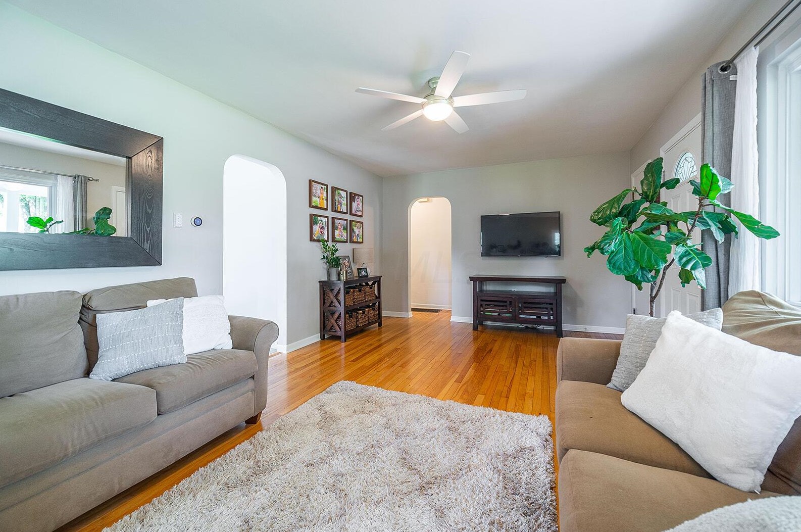 1933 Zollinger Rd, Columbus OH 43221-1953 exterior