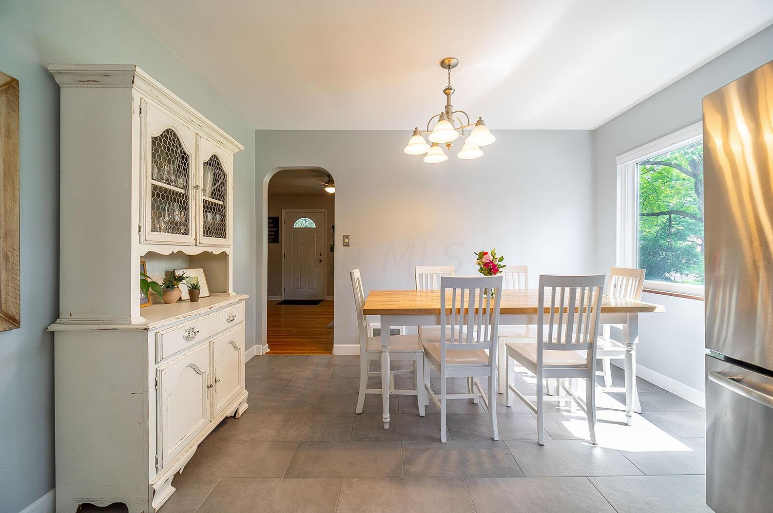 1933 Zollinger Rd, Columbus OH 43221-1953 exterior